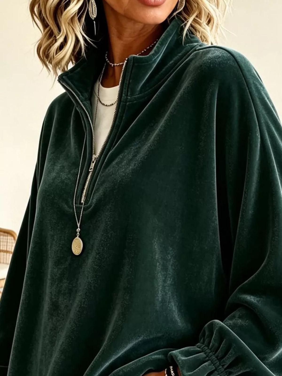 Velvet Quarter-zip Sweatshirt Ruffled Cuffs (5)
