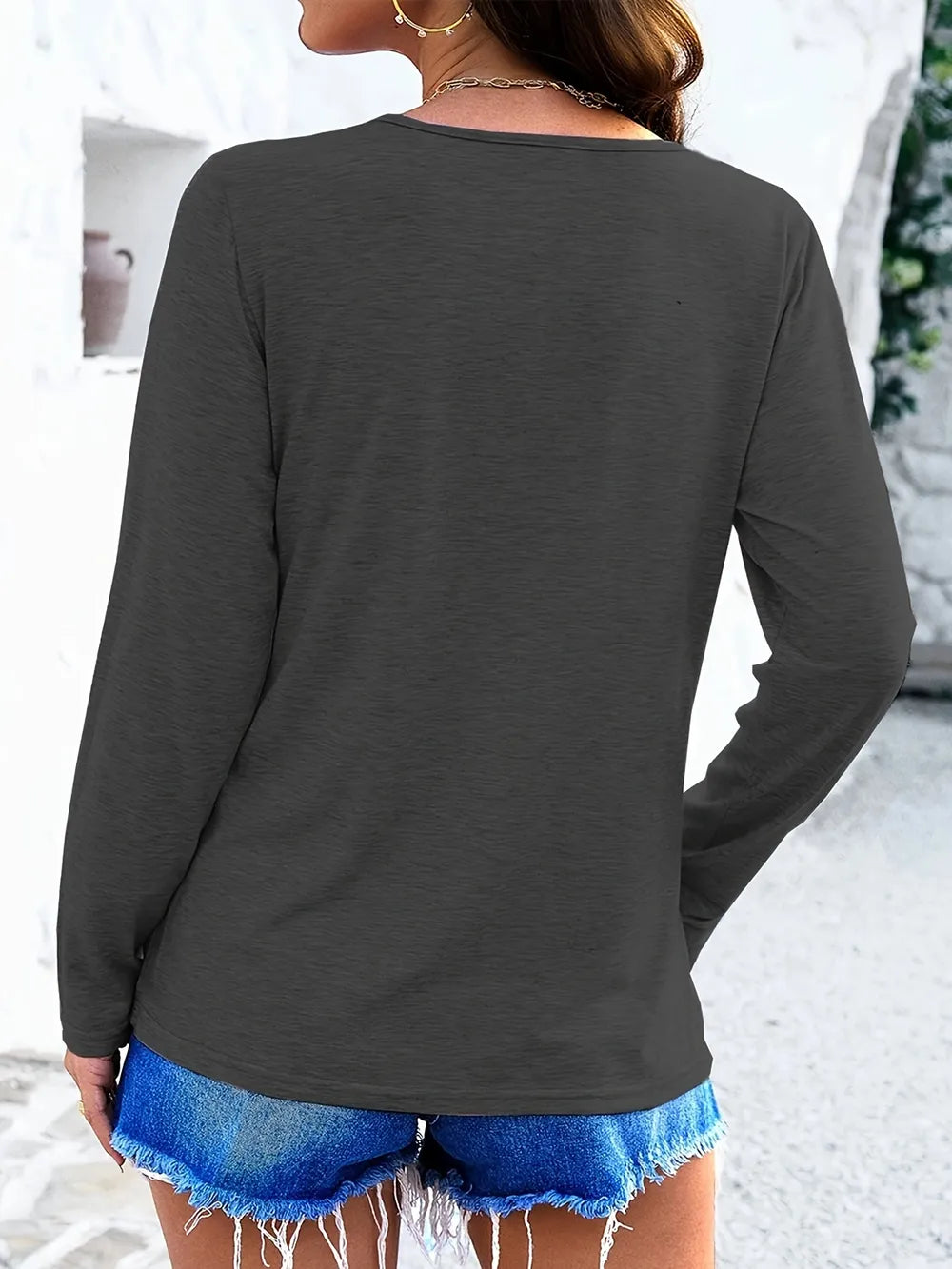 Crisscross V-neck Long Sleeve T-shirt (2)