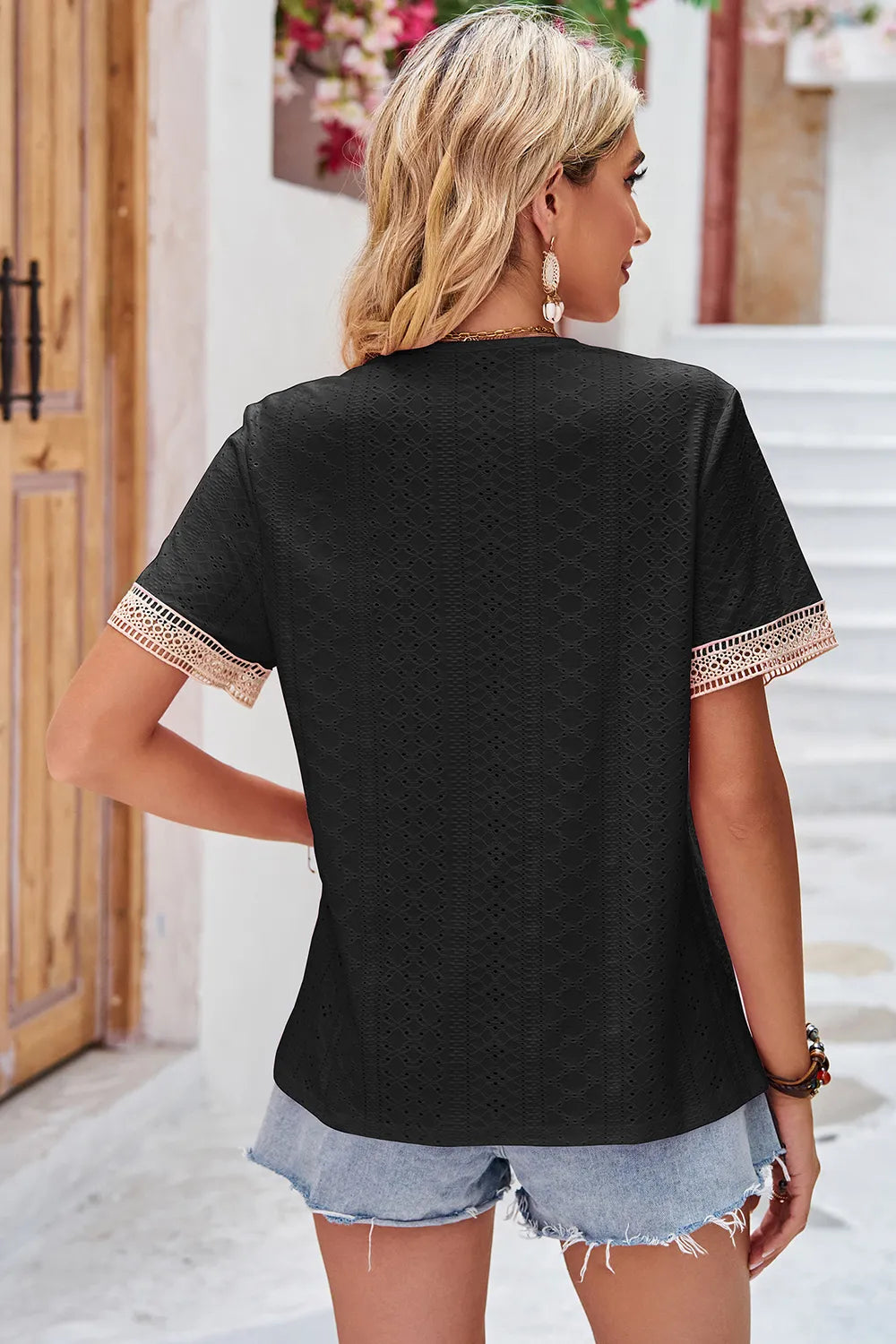 Eyelet V-neck Short Sleeve T-shirt (12)