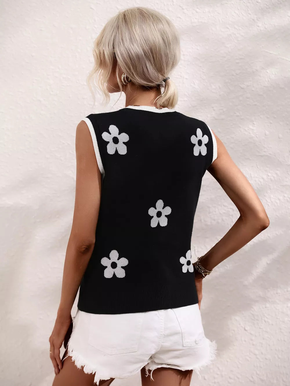 Floral Contrast Ribbed Trim Sweater Vest (13)