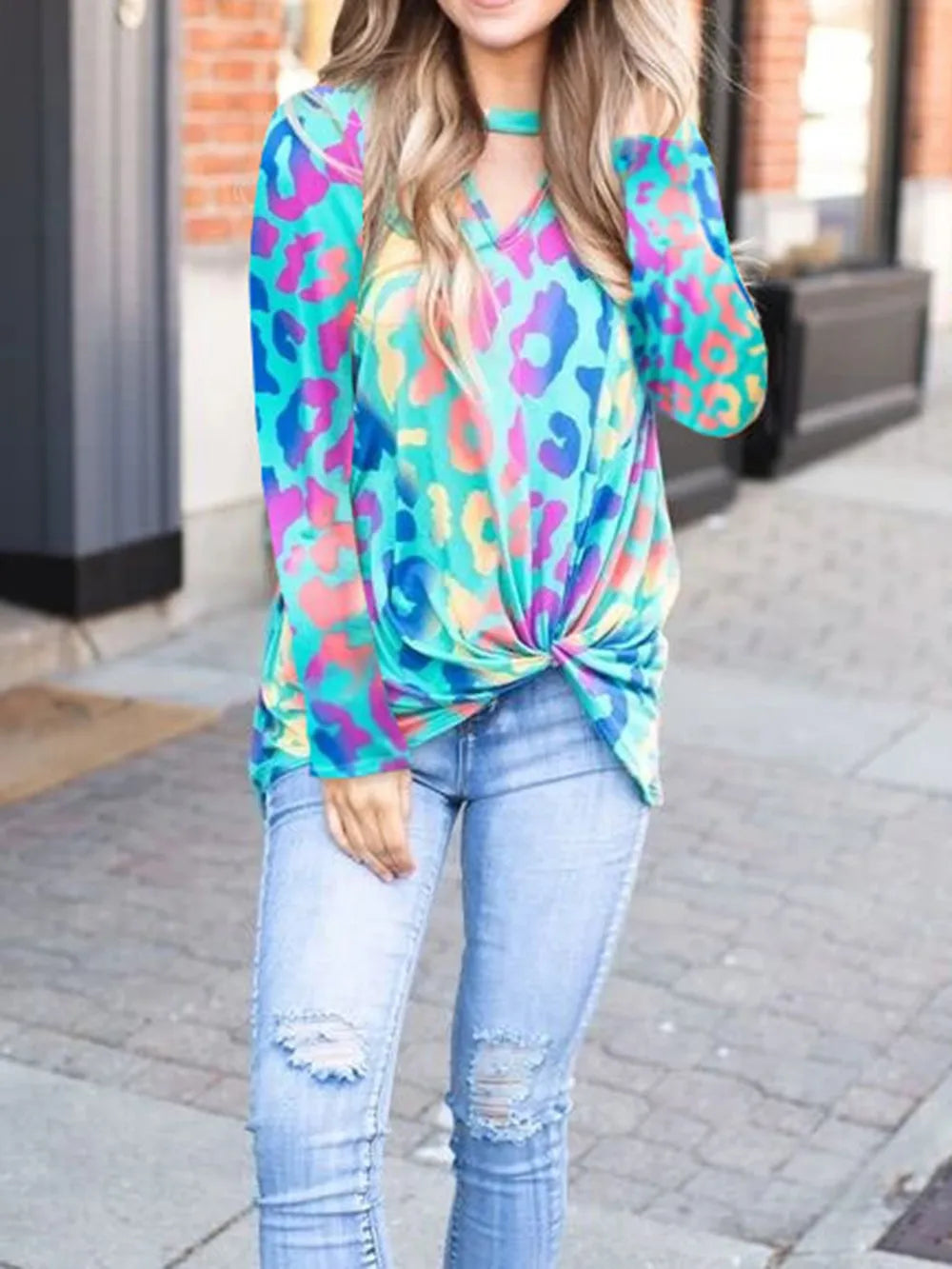 Cutout Round Neck Long Sleeve T-shirt (7)