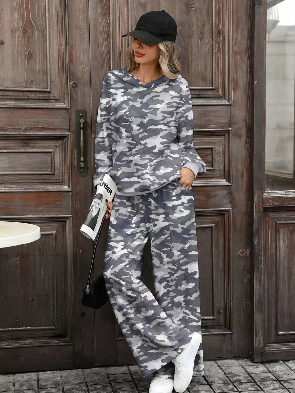 Printed Long Sleeve Hoodie Pants Set (18)
