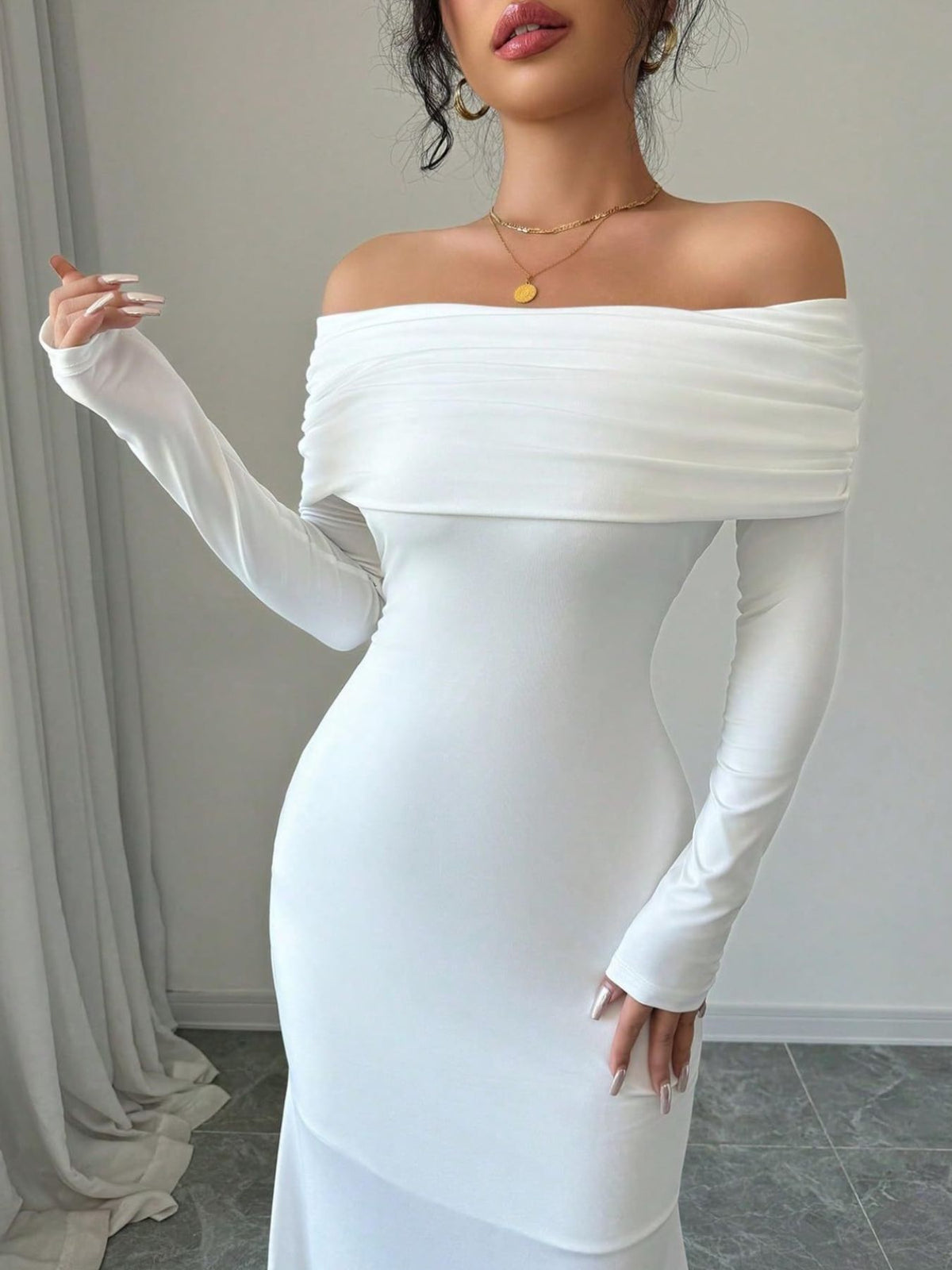 Off-shoulder Ruched Bodycon Maxi Dress (4)