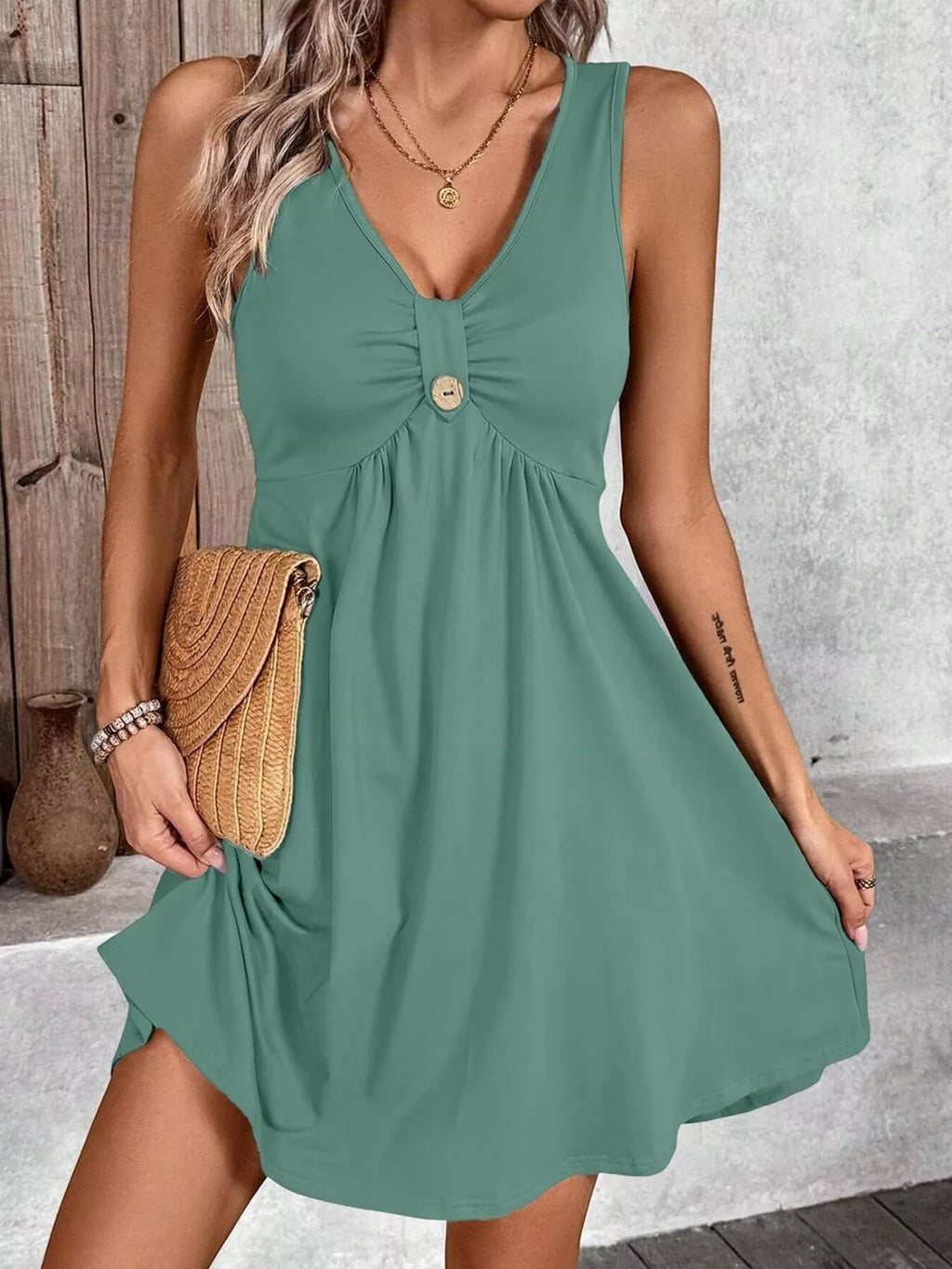 Sleeveless V-neck A-line Dress (13)