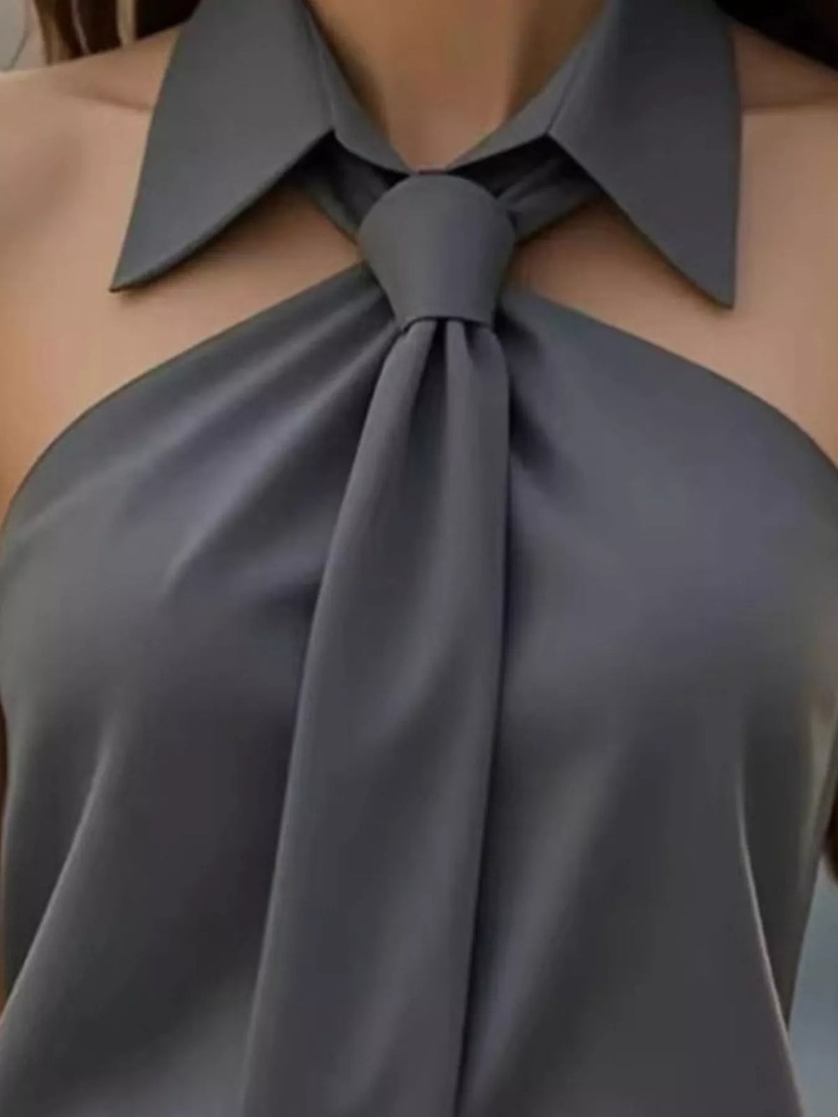Halter Neck Sleeveless Top Tie-front Collar Detail (10)
