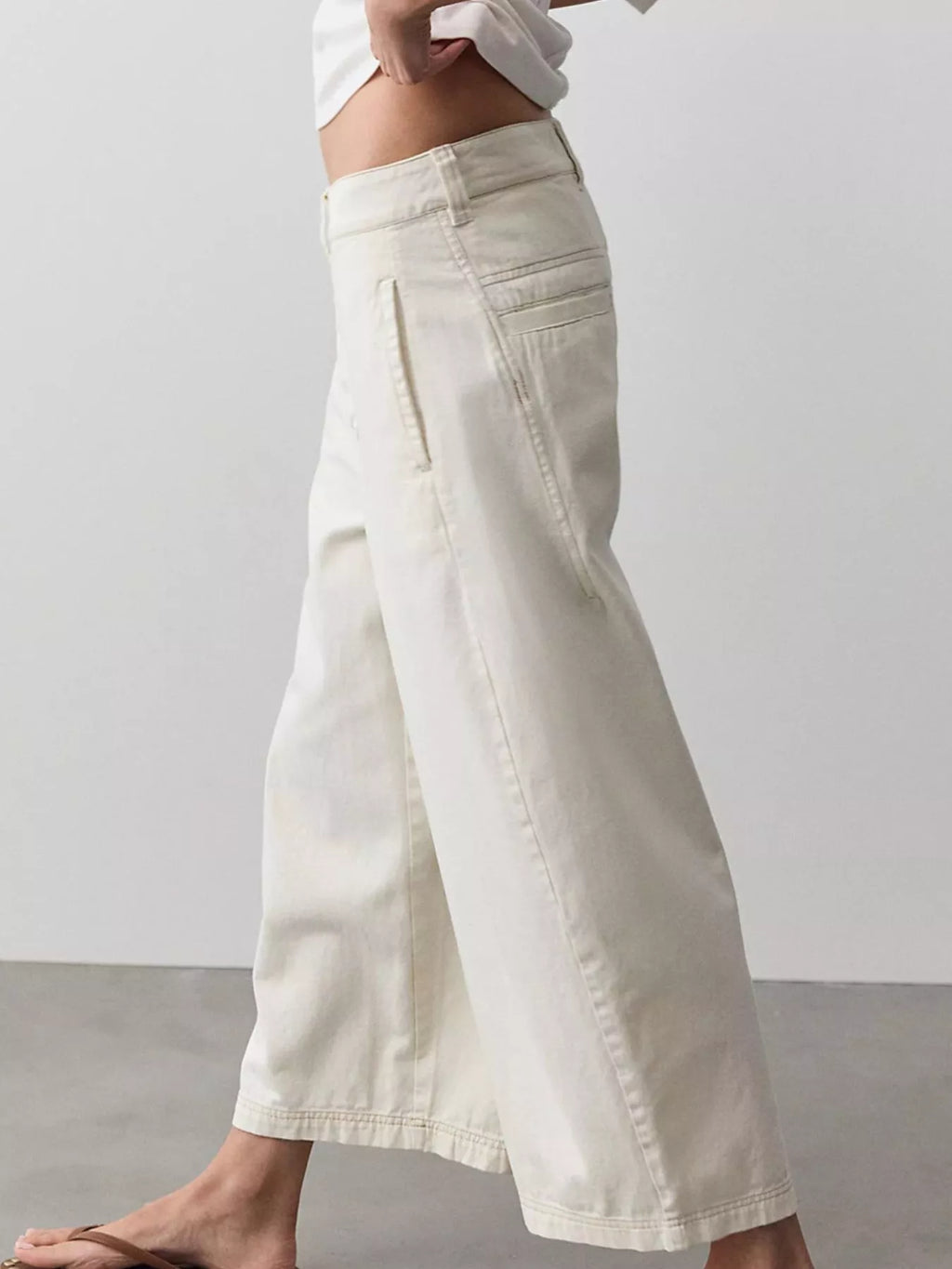 Wide-leg Cropped Jeans (11)