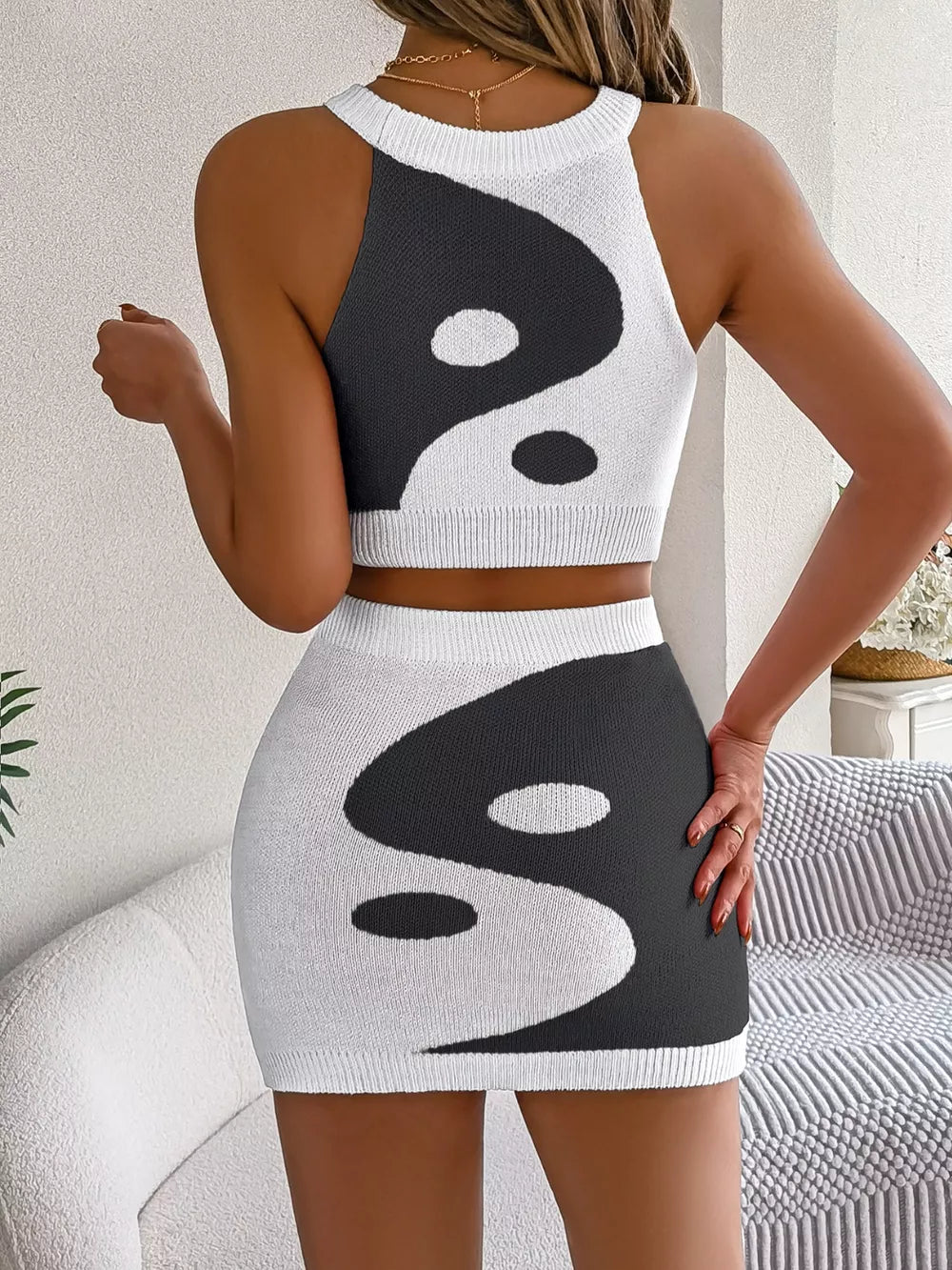 Round Neck Sleeveless Top Skirt Knit Set (2)