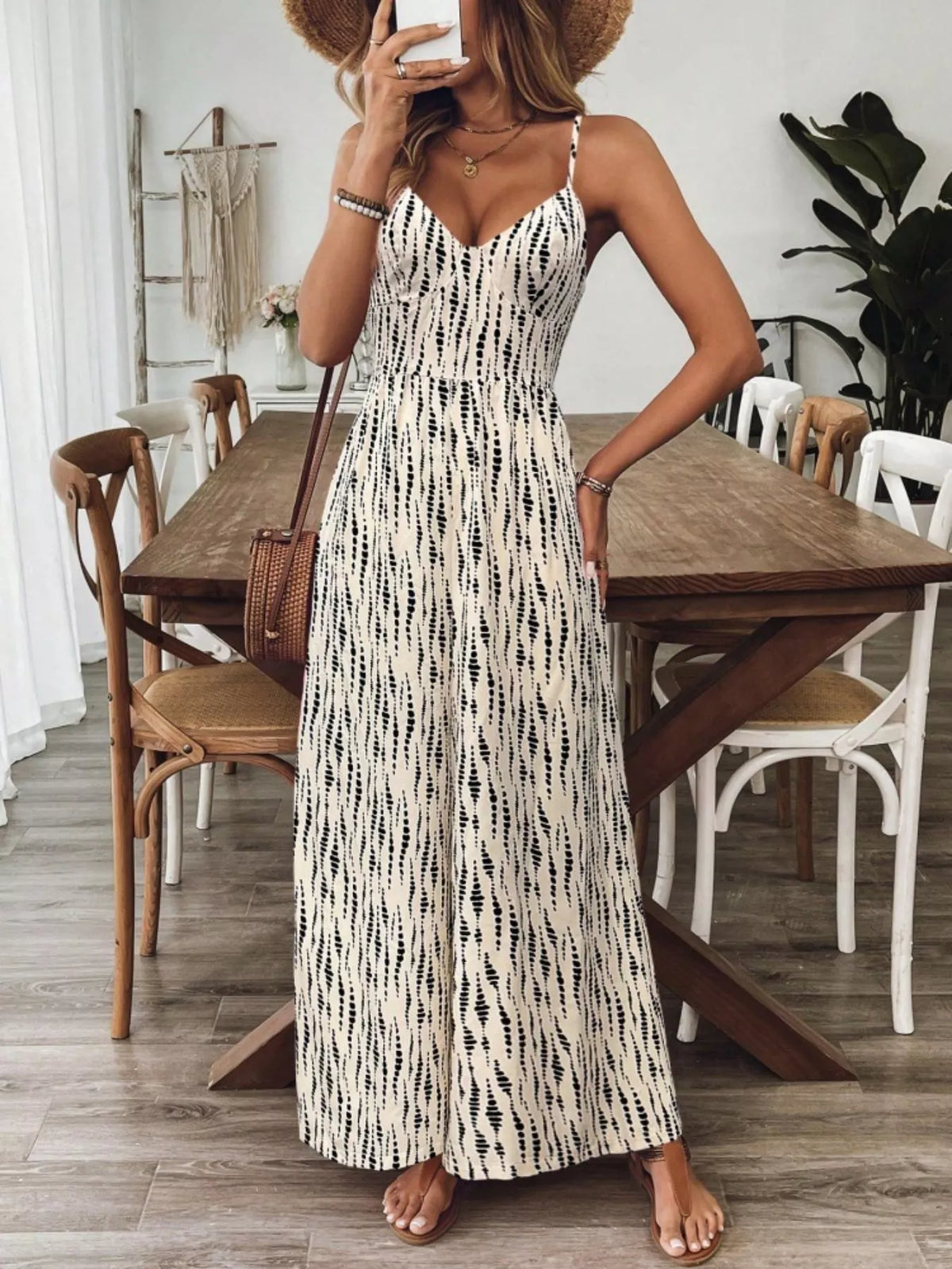 Spaghetti Strap Wide Leg Jumpsuit (3)