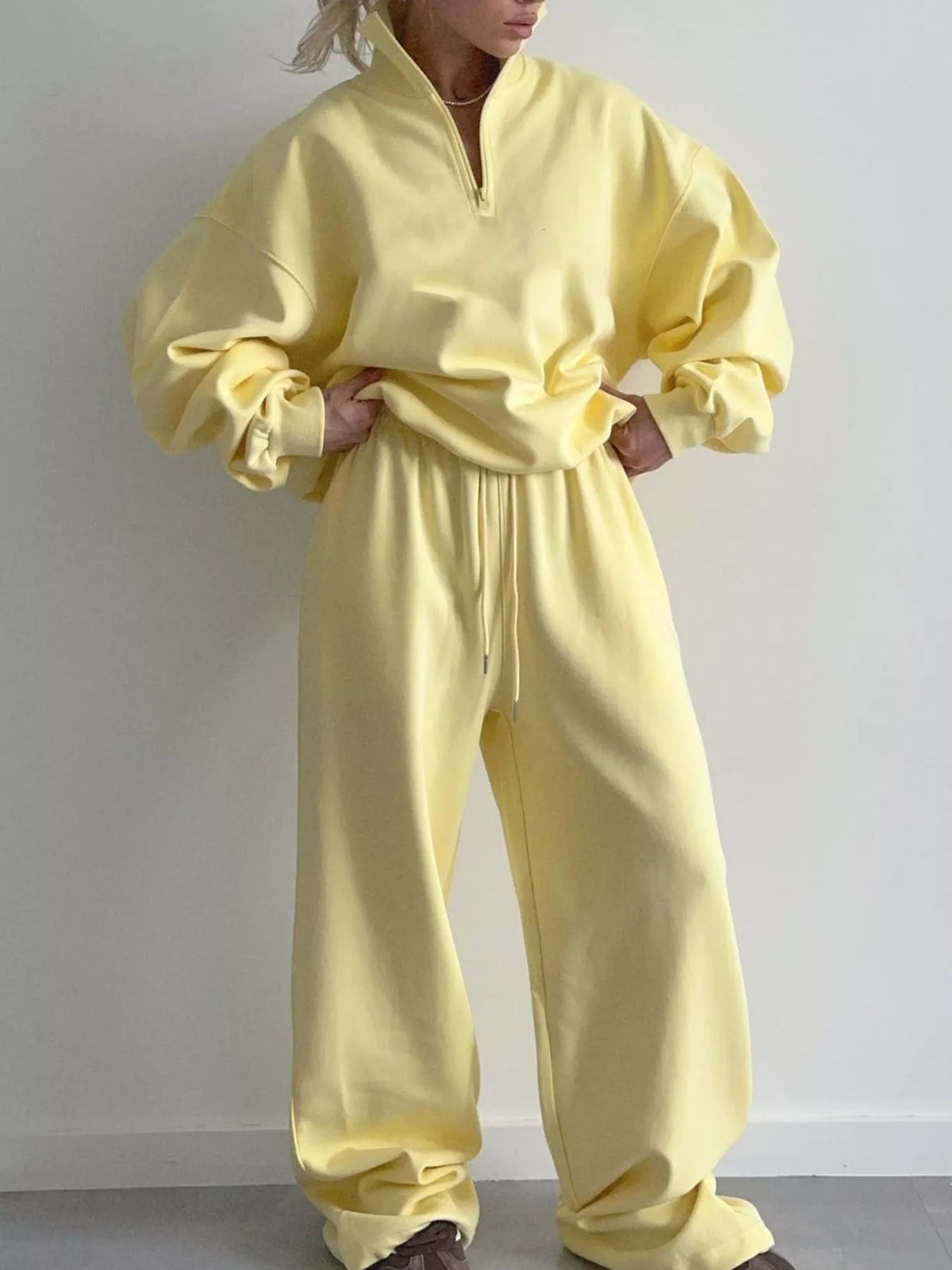Quarter-zip Top Wide-leg Sweatpants Set (4)