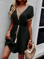 Contrast Trim V-neck Short Sleeve Mini Dress (24)