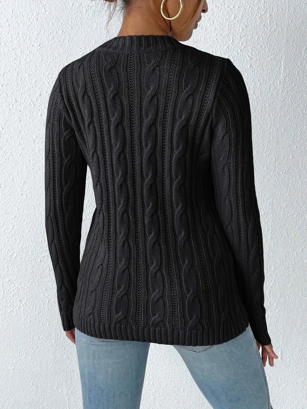 Cable-knit Round Neck Sweater (8)