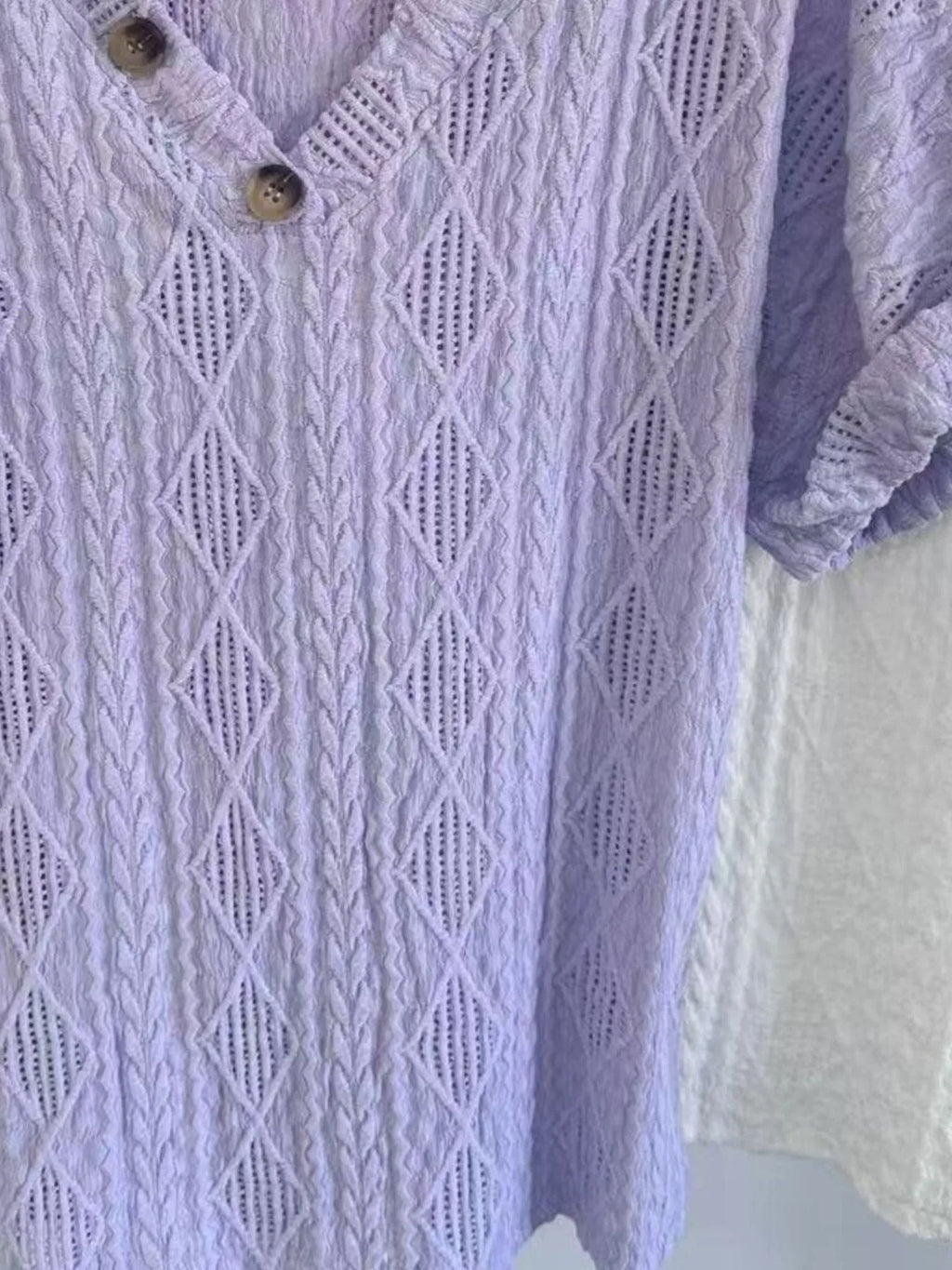 Textured V-neck Short Sleeve Top (21)