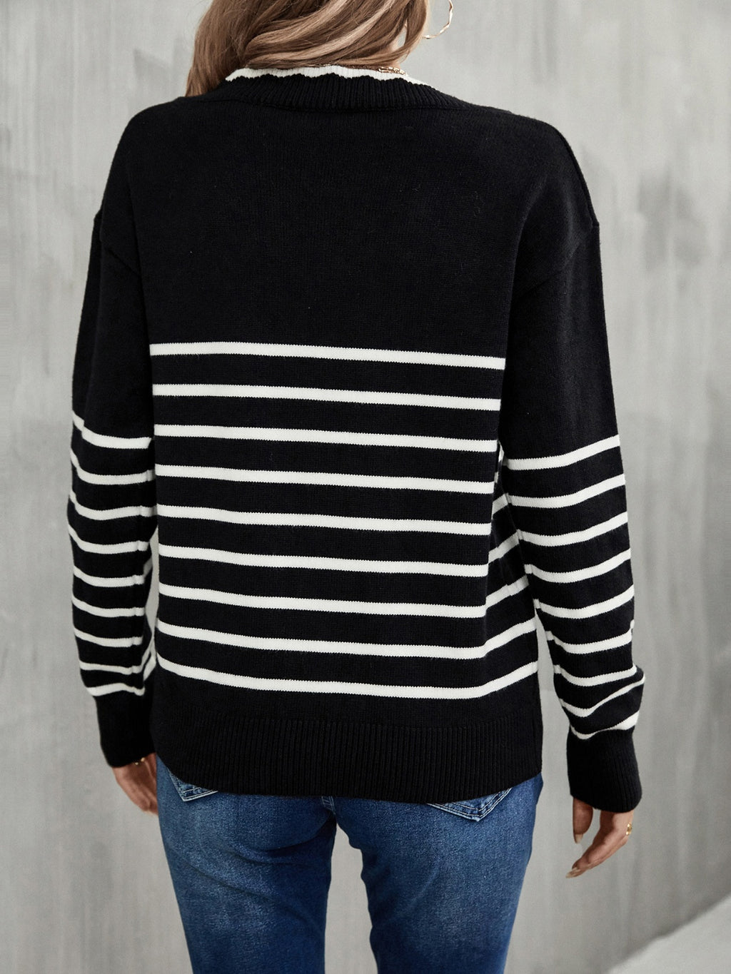 Striped V-neck Drop Shoulder Sweater (6)