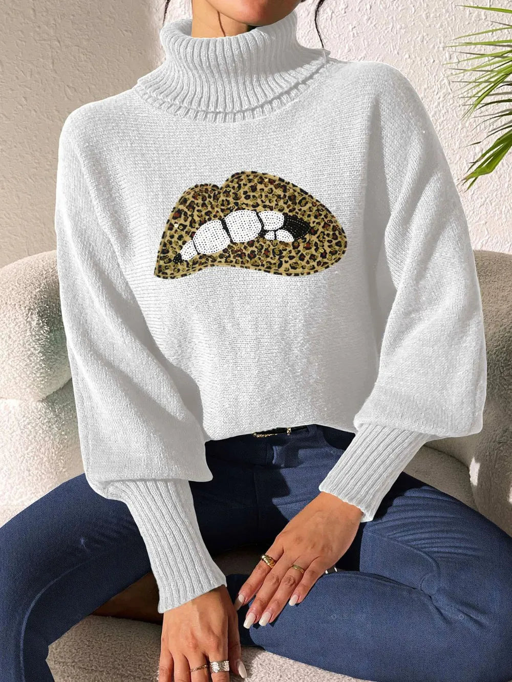 Lip Turtleneck Long Sleeve Sweater (27)