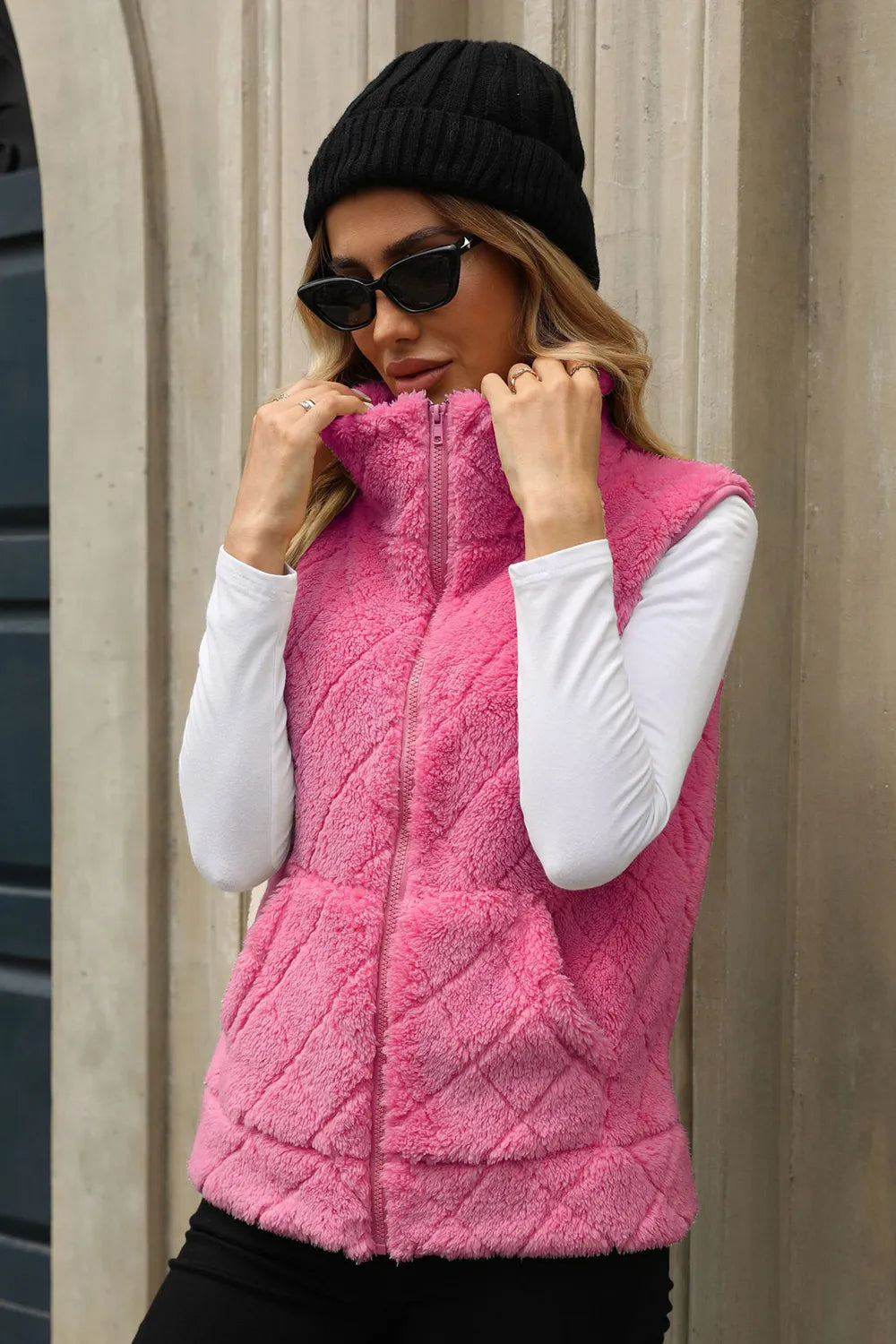 Fuzzy Plaid Texture Zip Up Vest Coat (12)