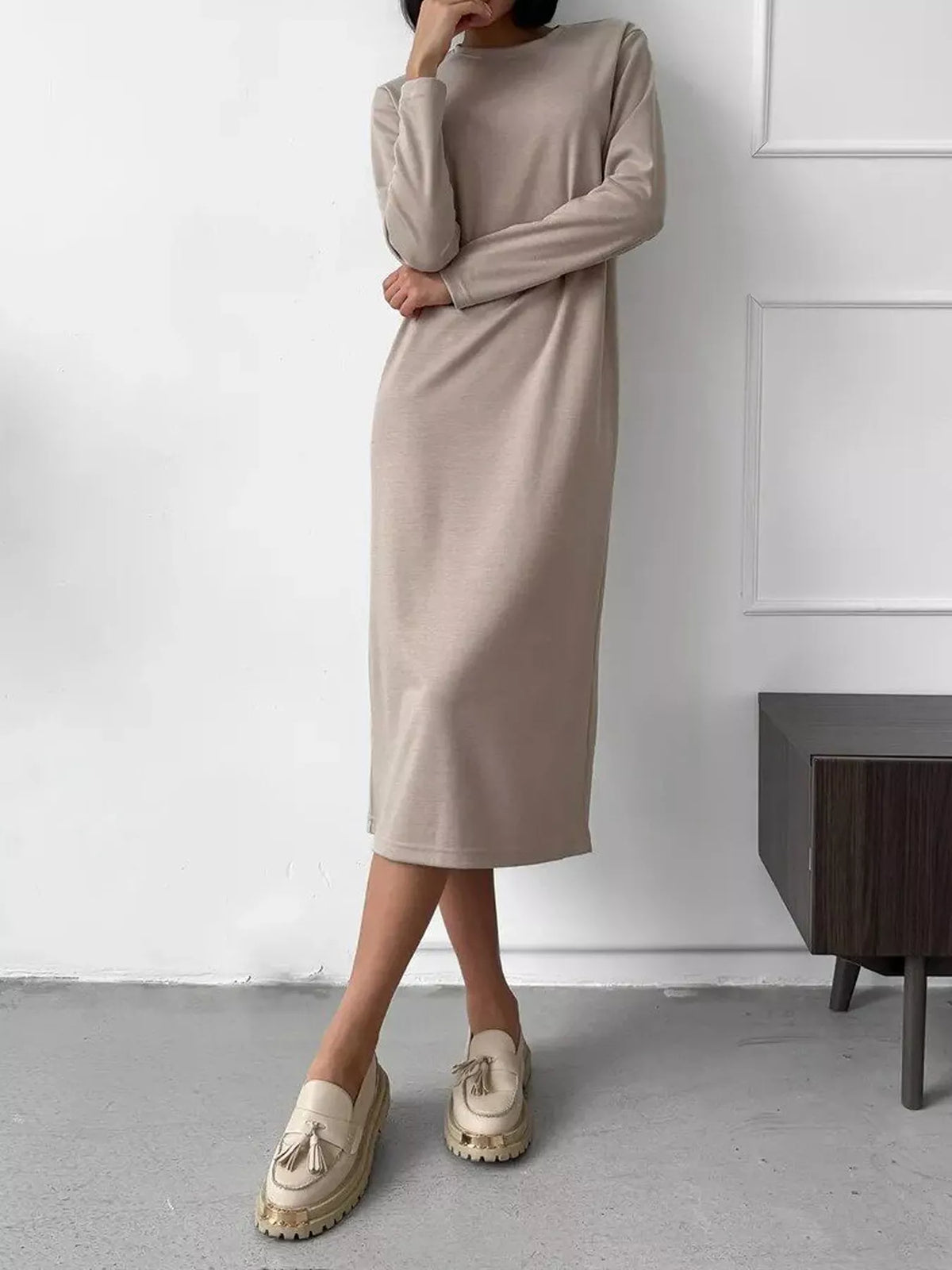 Round Neck Long-sleeve Midi Dress (9)