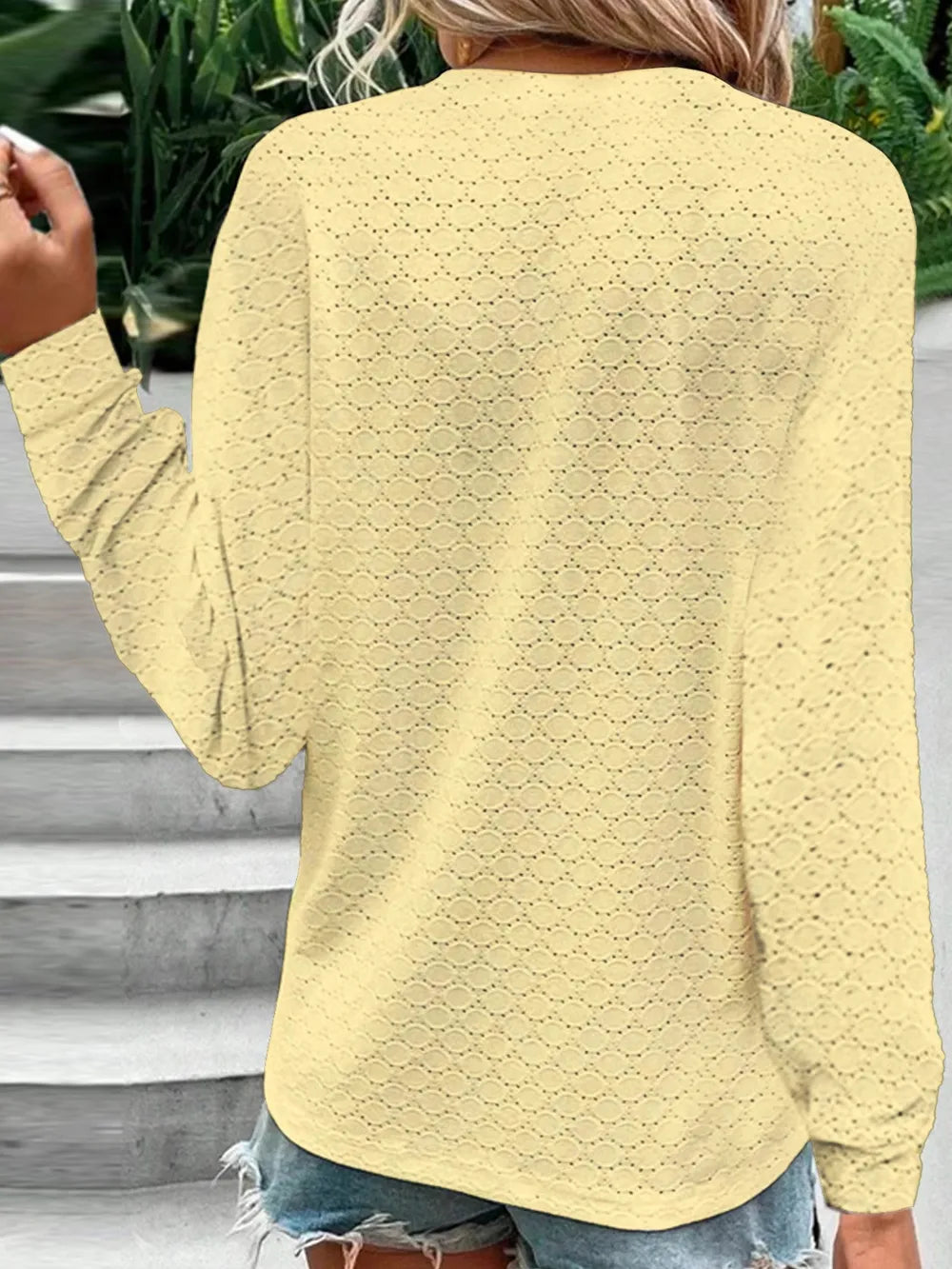 Eyelet Notched Long Sleeve T-shirt (5)