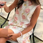 Pink Floral Round Neck Dress photo 3