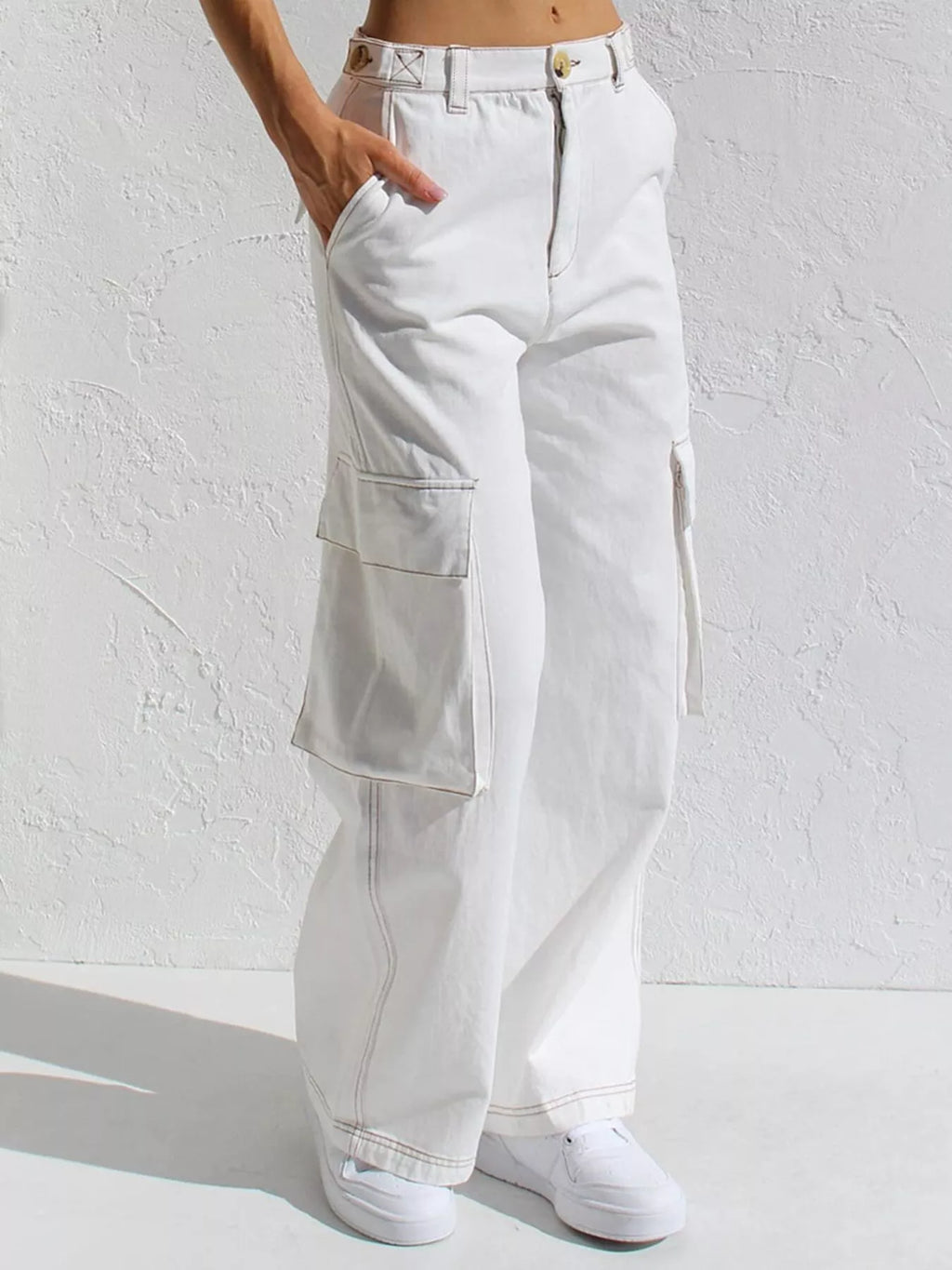 High-waisted Wide Leg Cargo Jeans (5)