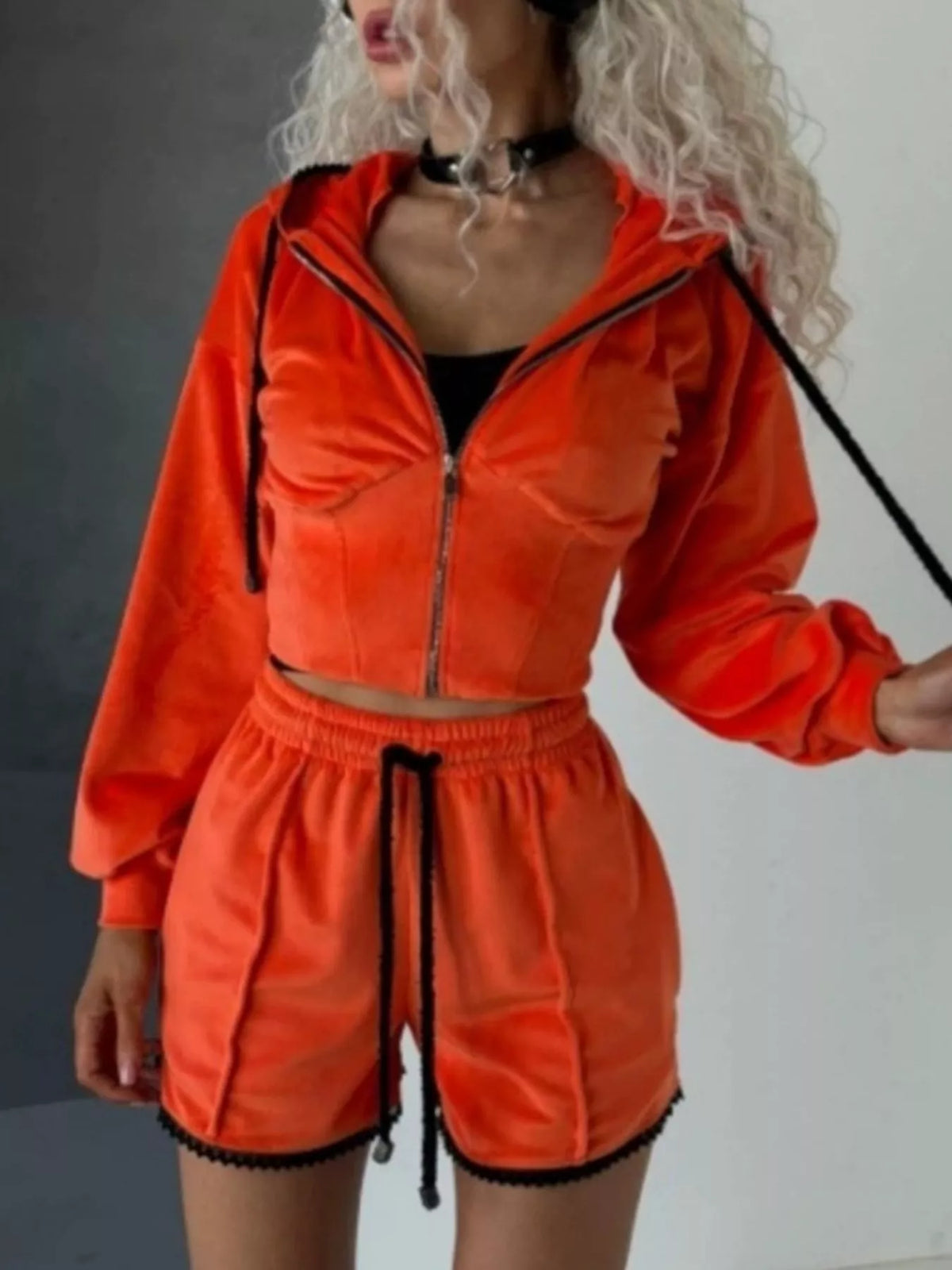 Zip Up Hooded Outerwear Shorts Set (21)