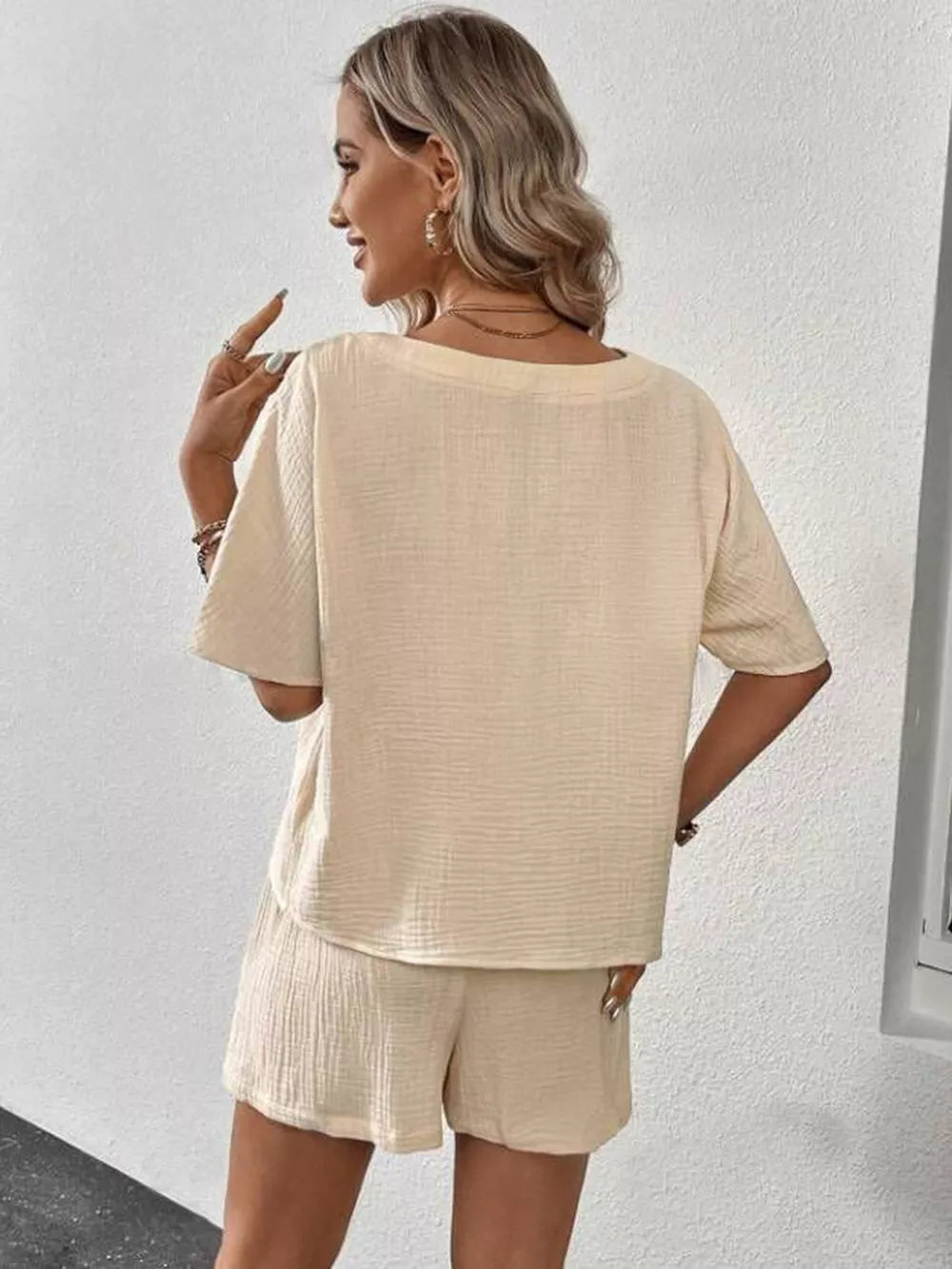 V-neck Half Sleeve Top Shorts Set (2)