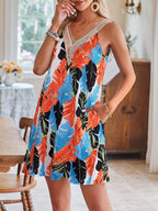 Lace Detail Printed V-neck Sleeveless Dress (7)