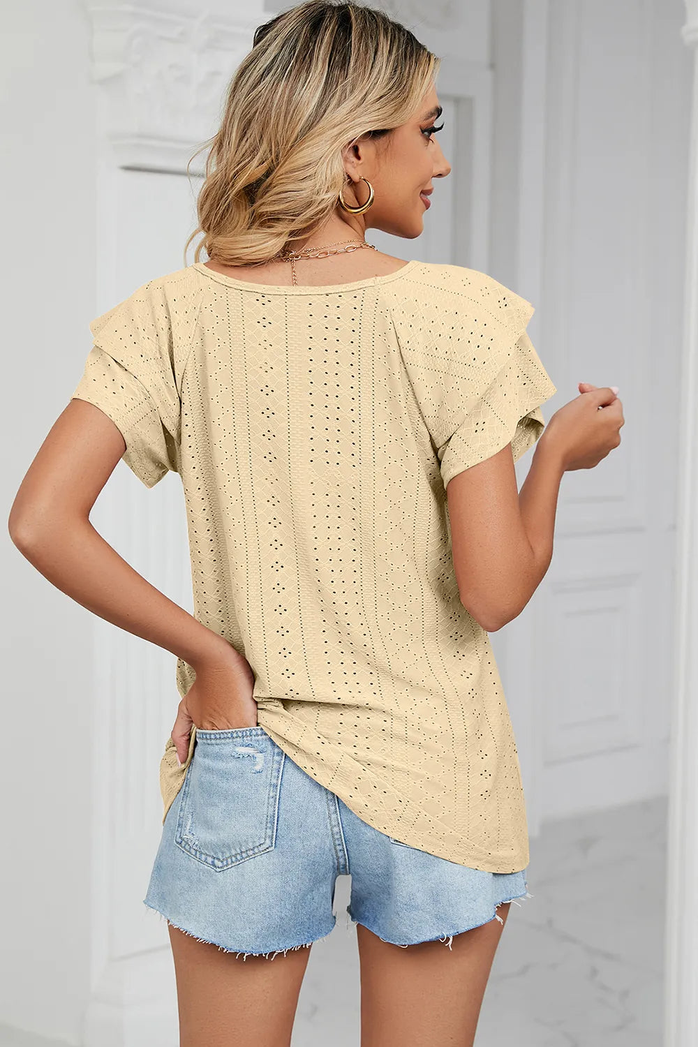 Eyelet V-neck Short Sleeve T-shirt (15)