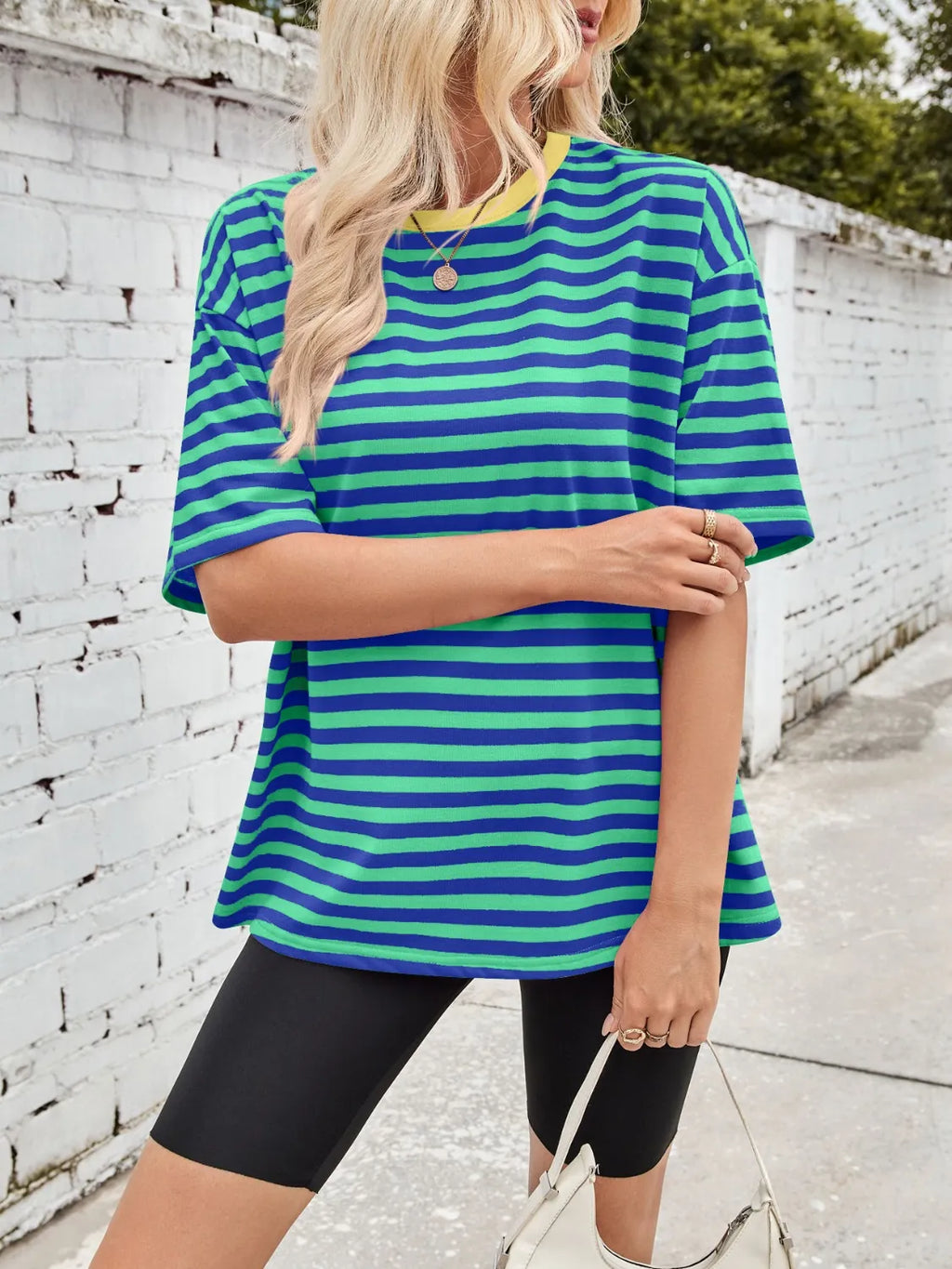Contrast Striped Round Neck T-shirt (18)