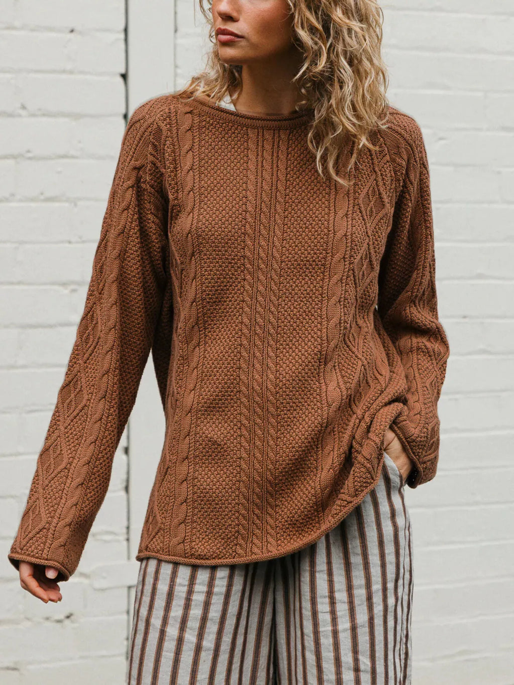 Crew Neck Cable-knit Sweater (3)