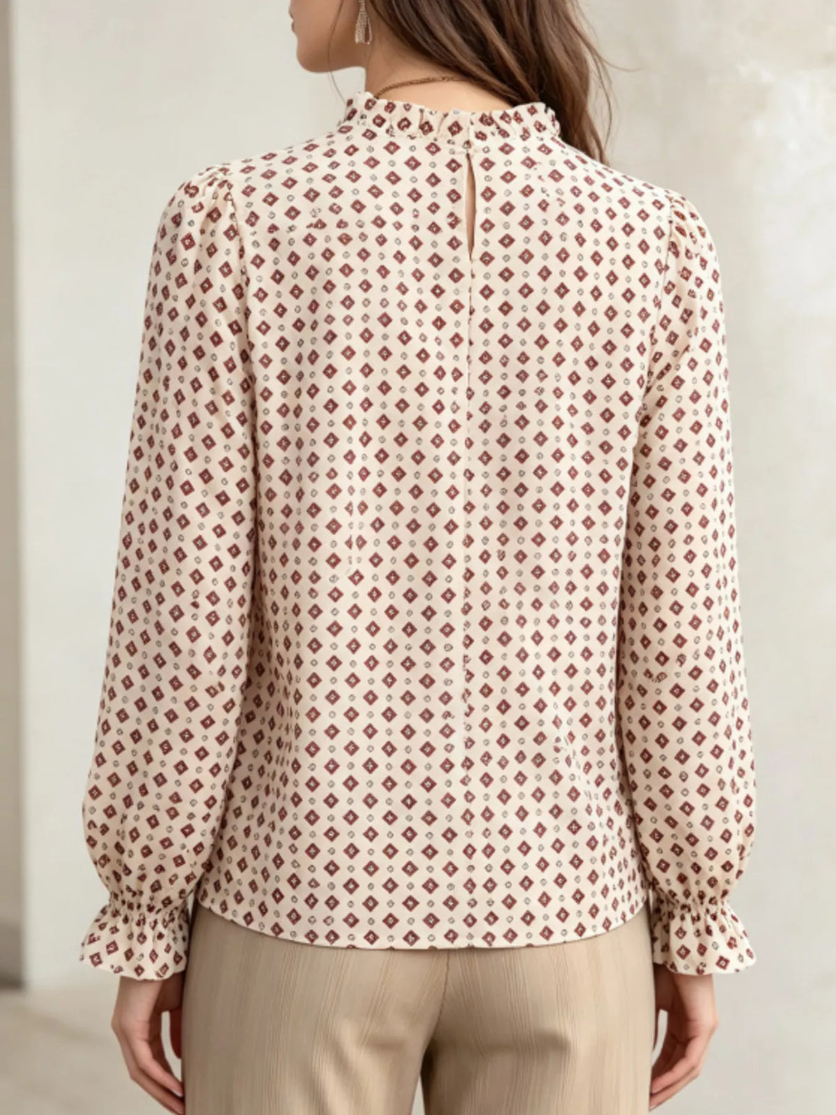Geometric Print Mock Neck Puff Sleeves Blouse (8)