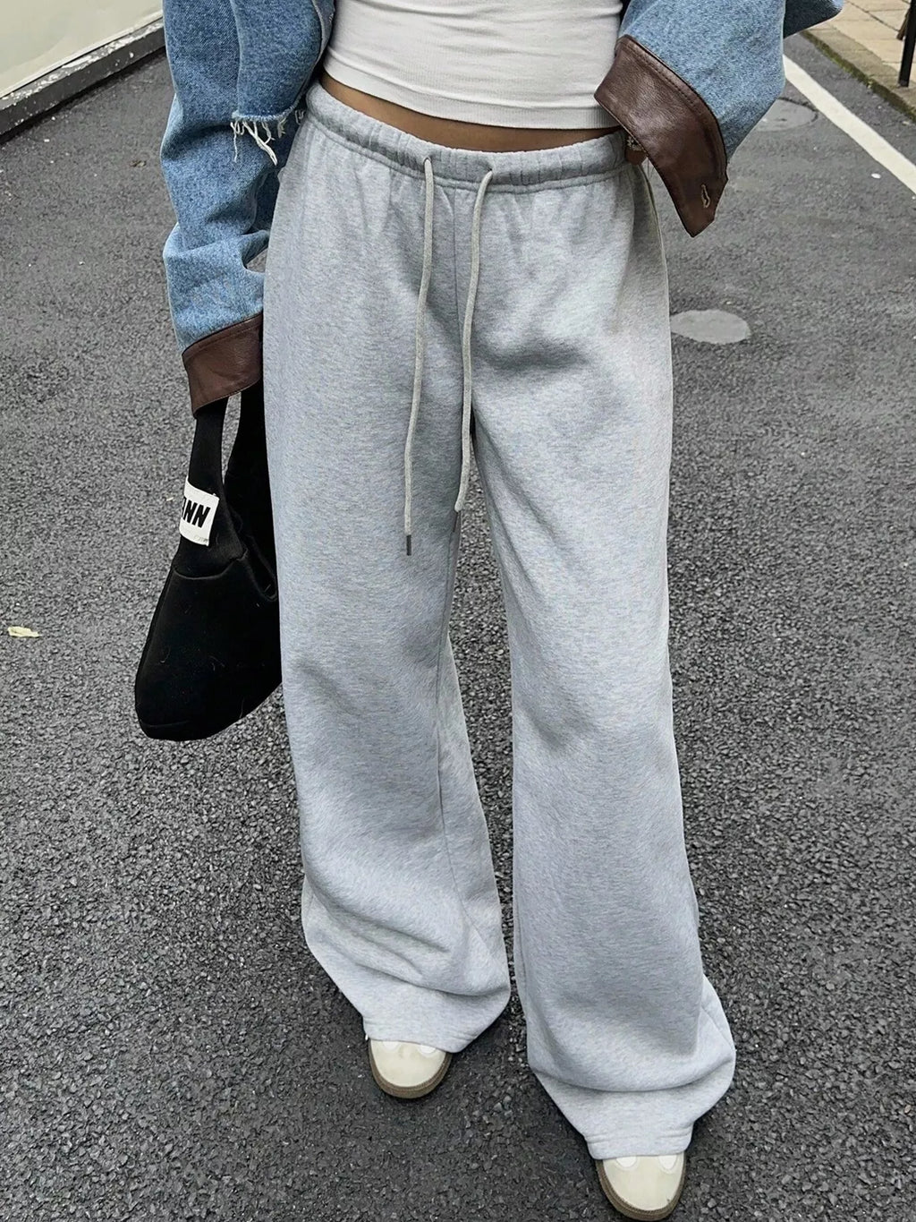 Wide Leg Drawstring Sweatpants (2)