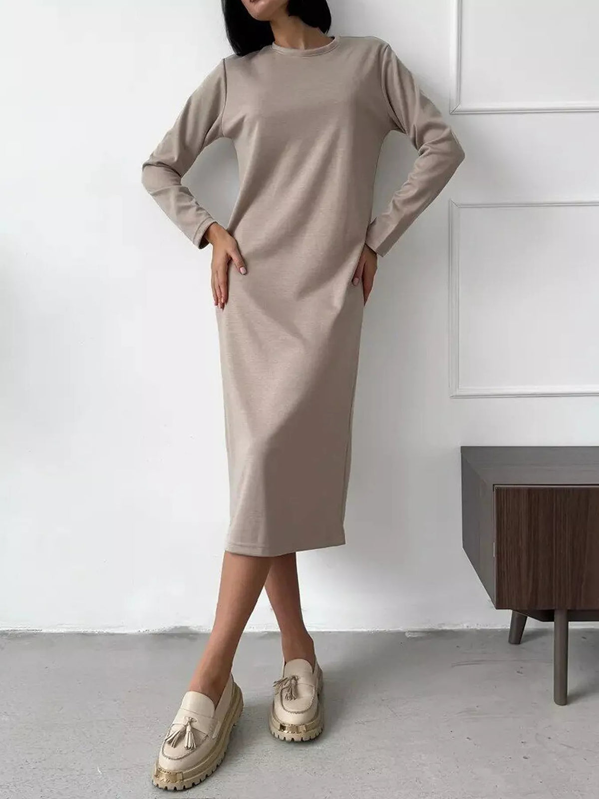 Round Neck Long-sleeve Midi Dress (8)