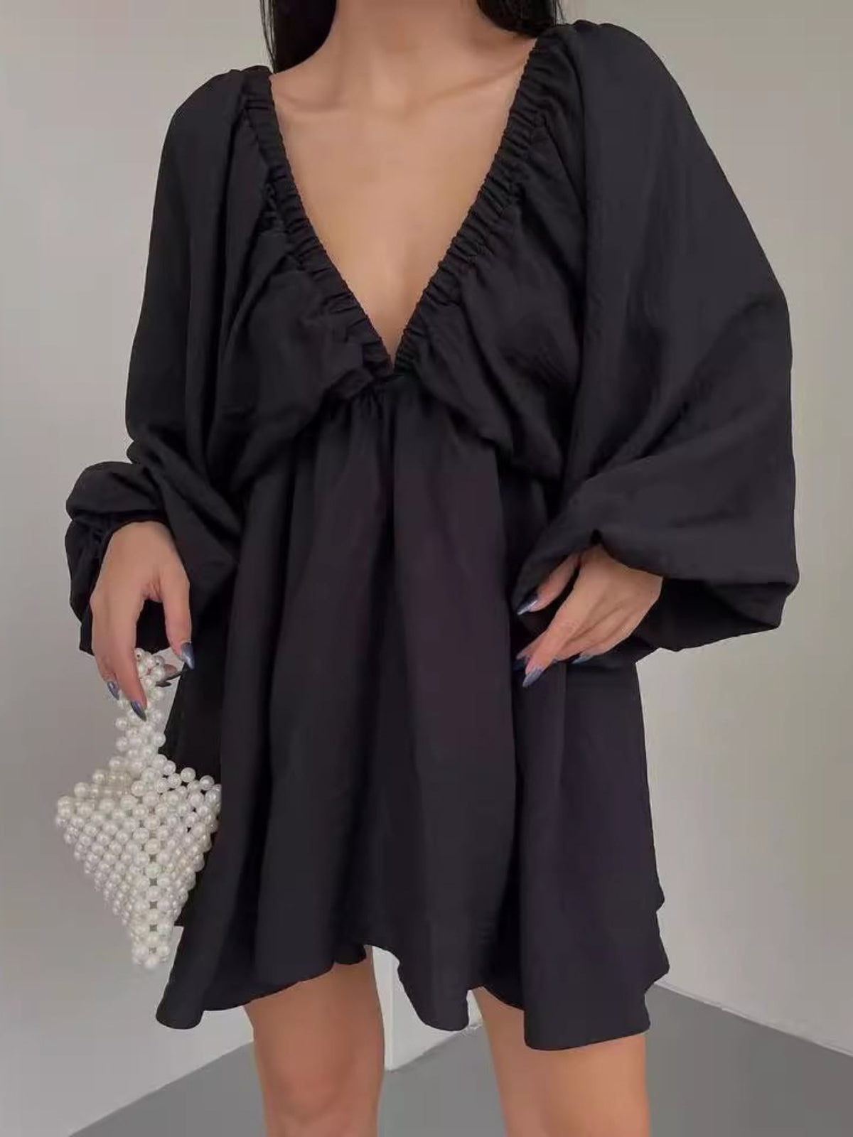 Deep V-neck Balloon Sleeve Dress (8)