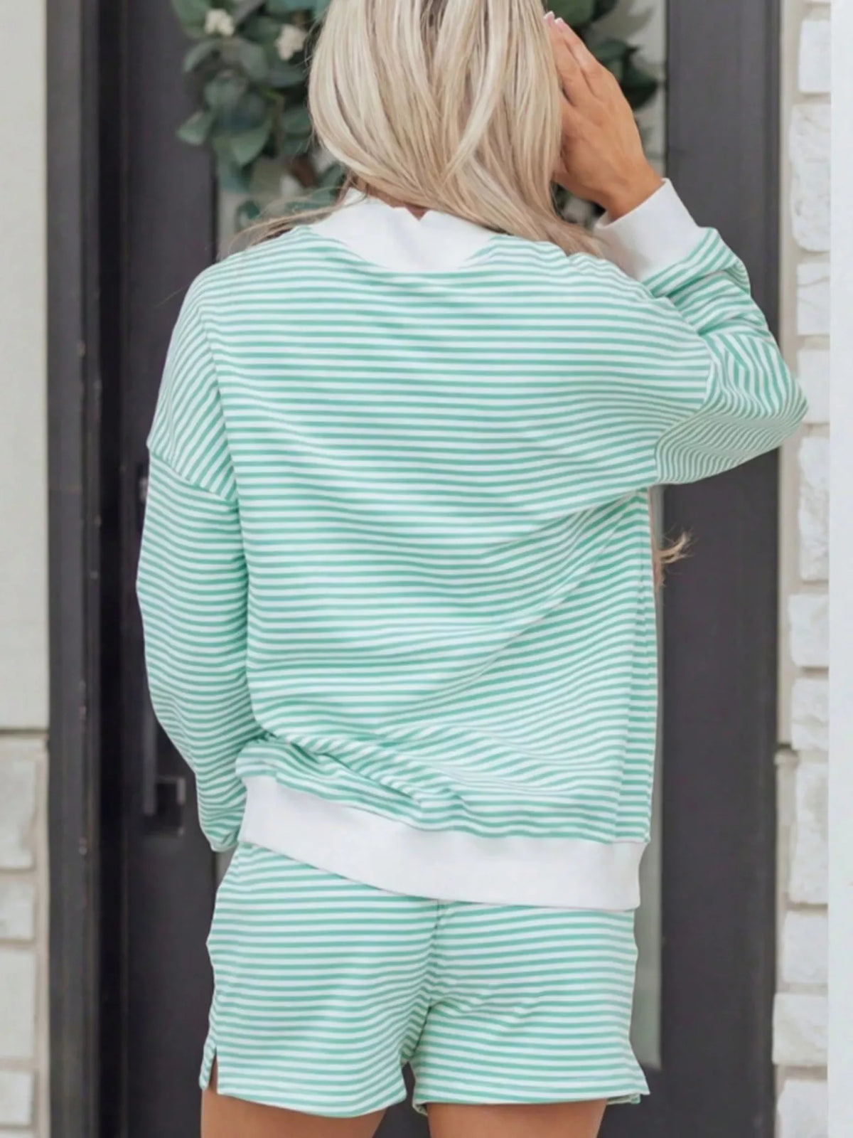 Striped Oversized Sweatshirt Shorts Set (10)