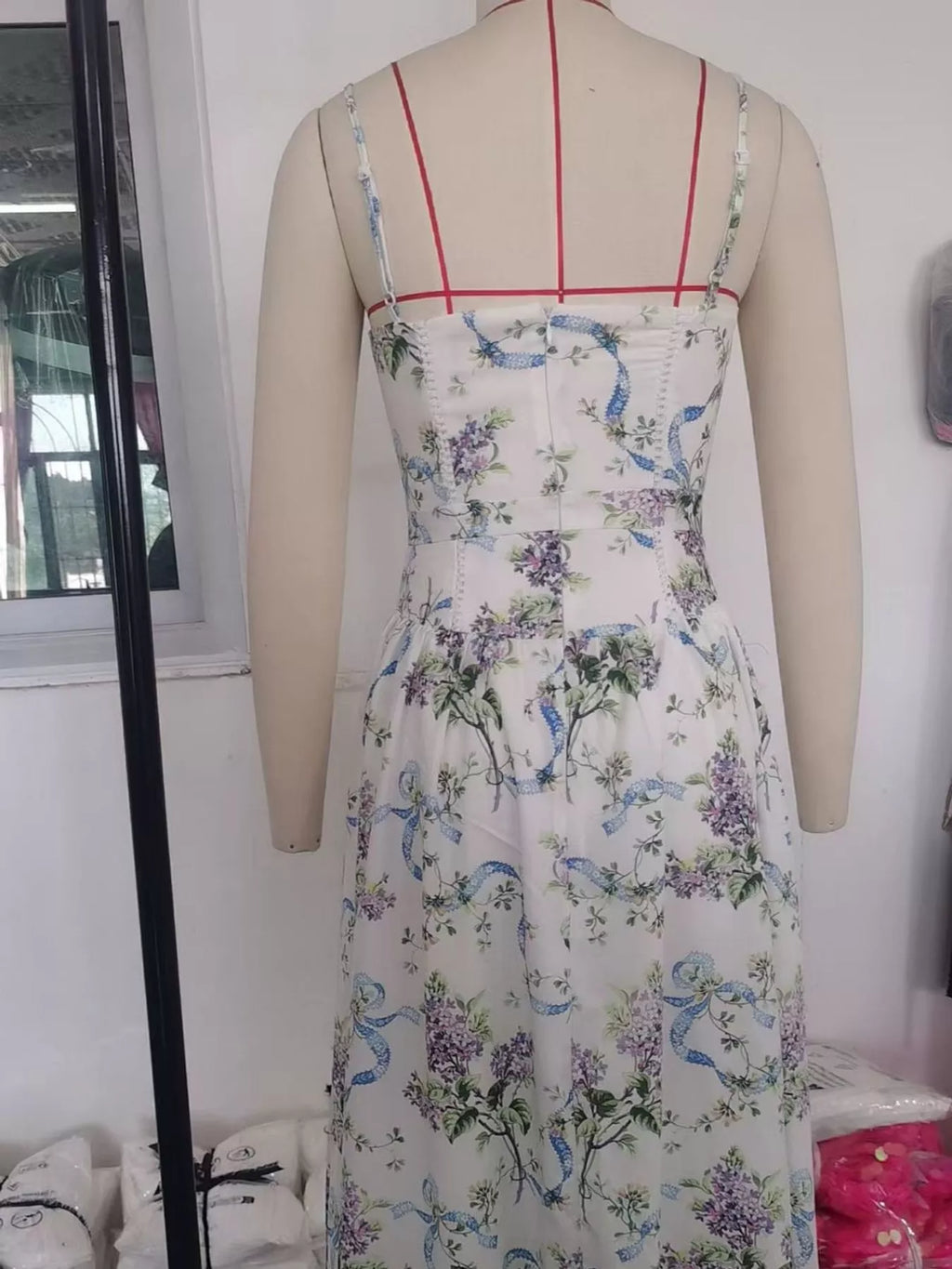 Floral Spaghetti Straps Midi Dress (32)