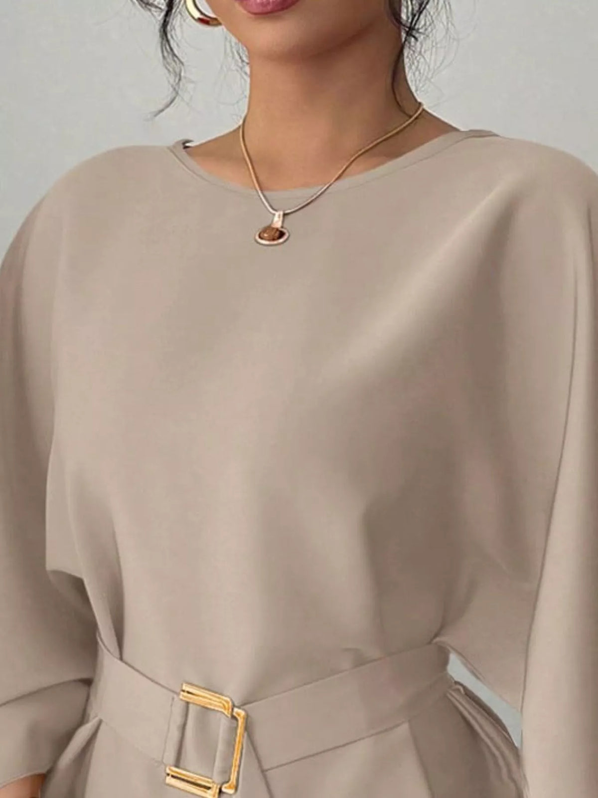 Round Neck Belt Batwing Sleeve Blouse (23)
