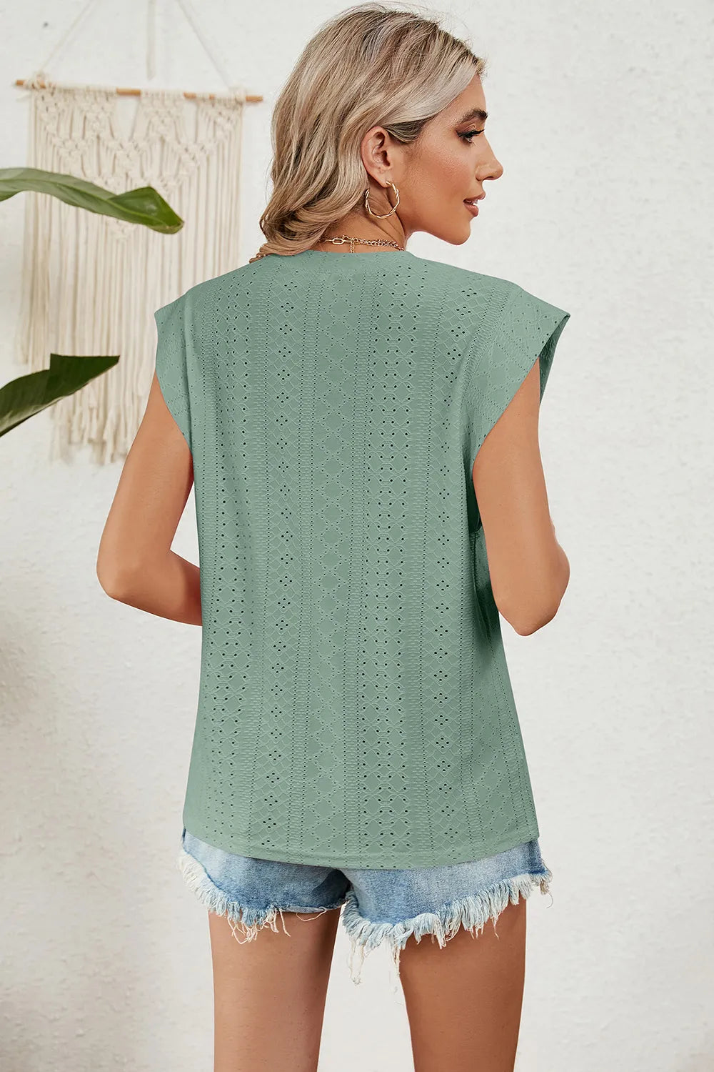 Eyelet Round Neck Tank (2)