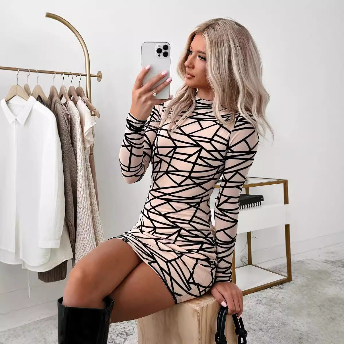 Geometric Pattern Long Sleeve Printed Round Neck Hip Skirt photo 4