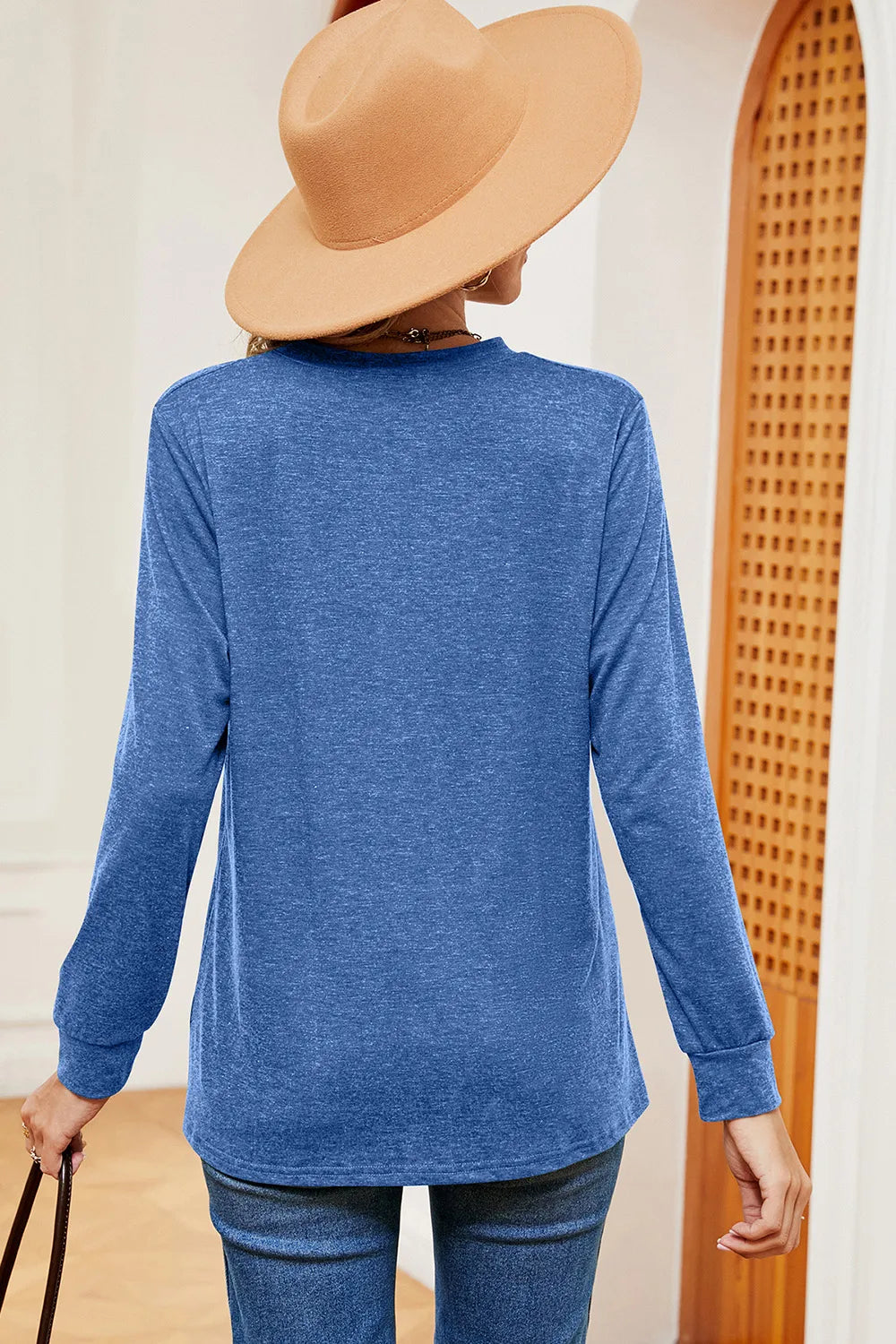 Notched Long Sleeve T-shirt (8)