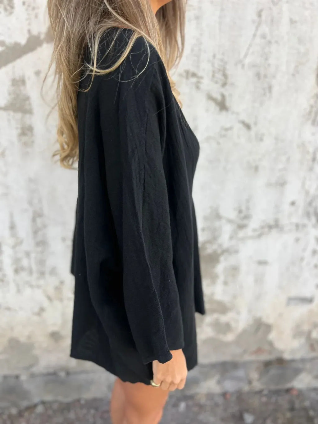 Full Size One Button Long Sleeve Shirt Plus (4)