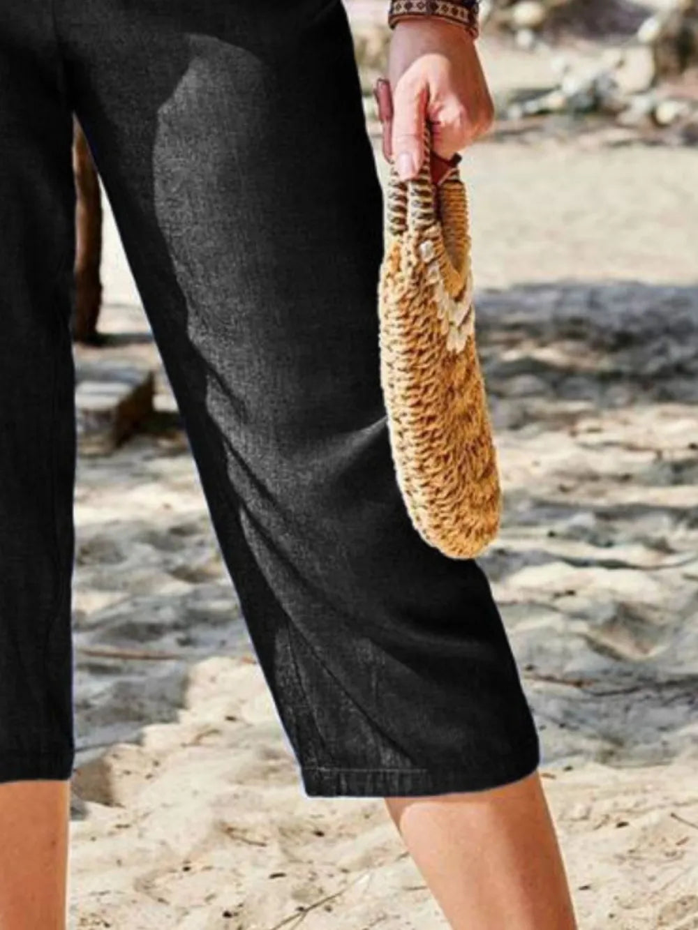 Pocketed Elastic Waist Capris (9)