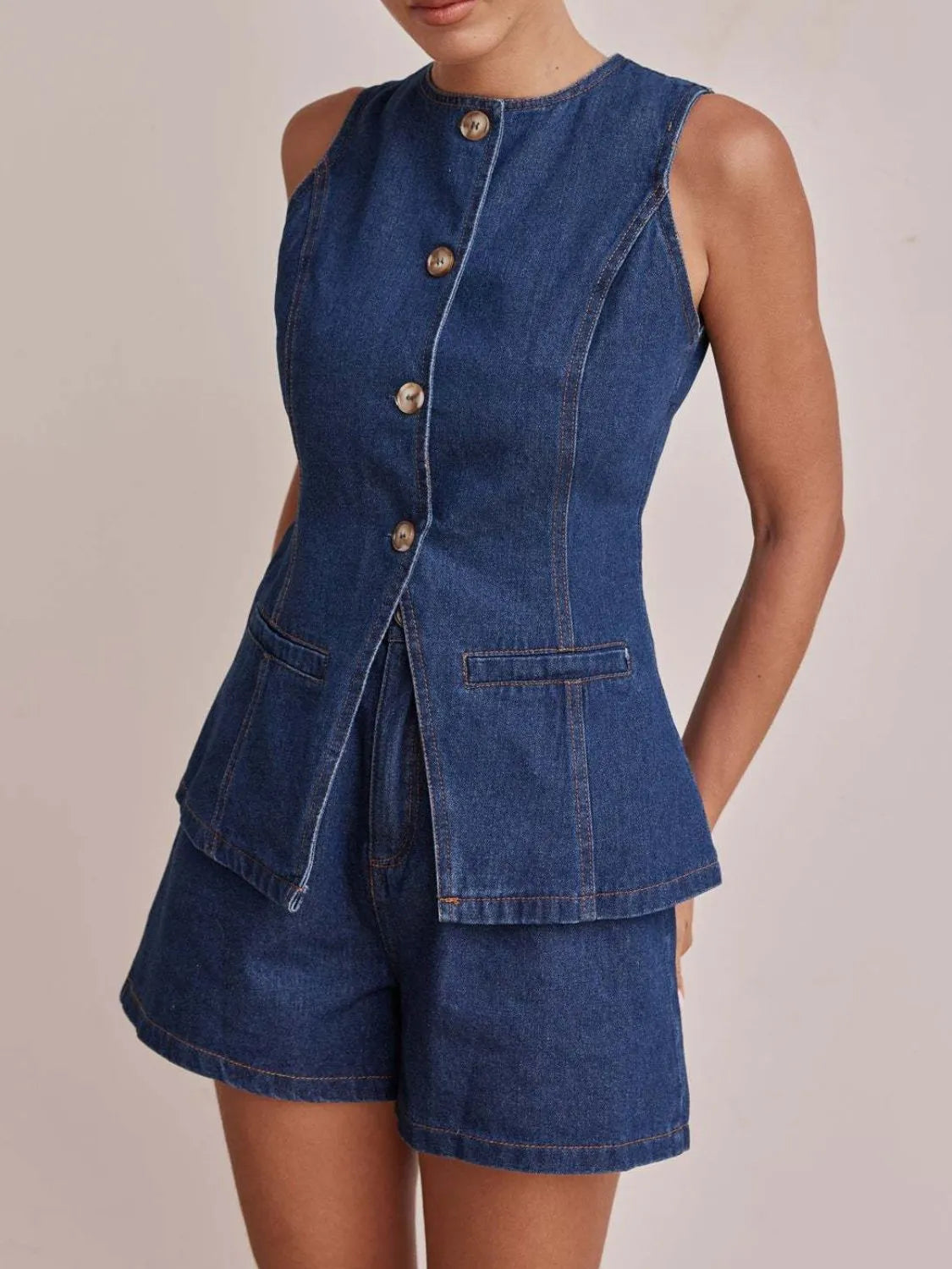 Button Down Vest Shorts Denim Set (4)