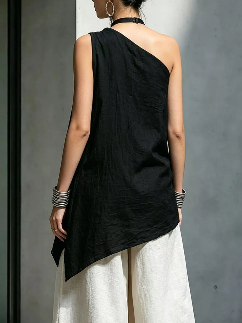 Full Size Asymmetrical One-shoulder Sleeveless Top Plus (6)