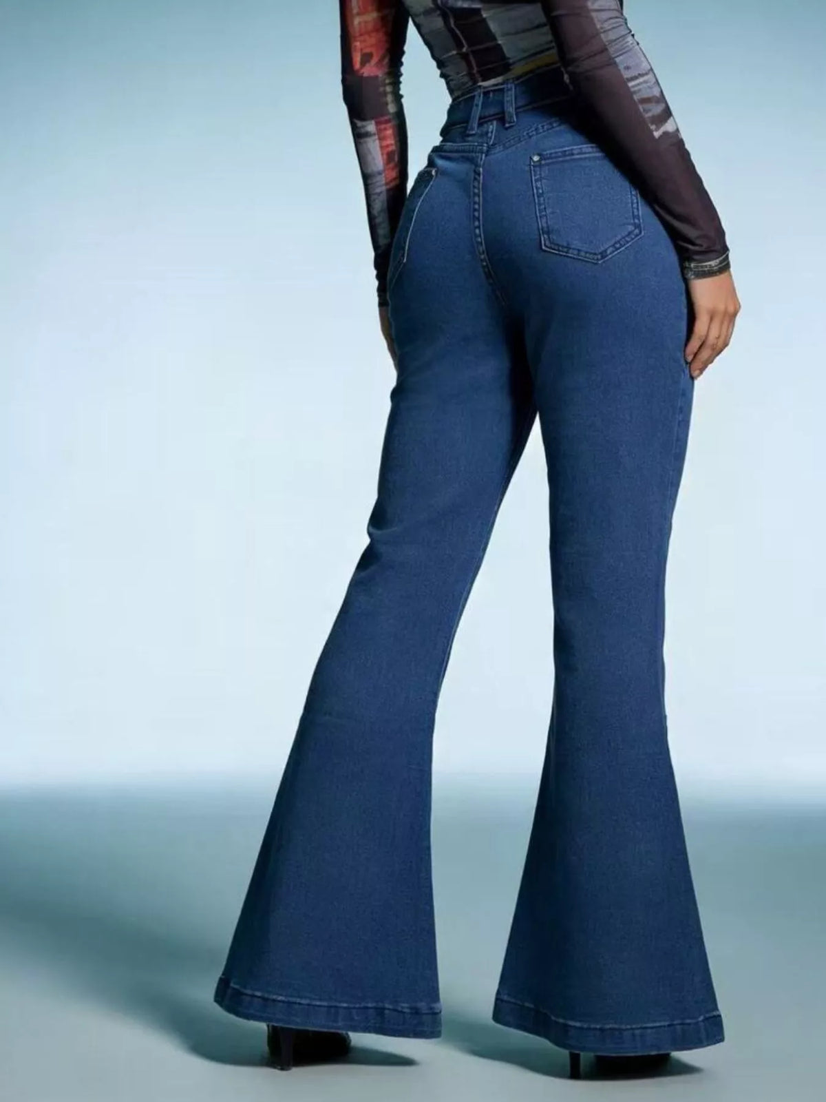 Bow-tie High-waisted Flare Jeans (5)