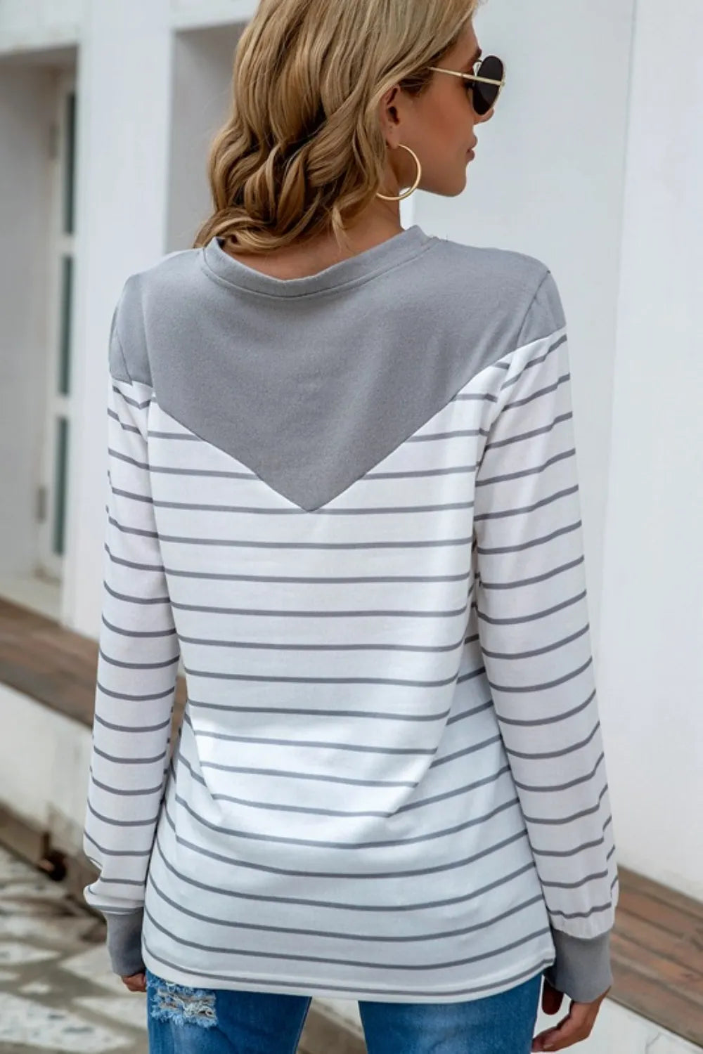 Striped Round Neck Long Sleeve T-shirt (20)