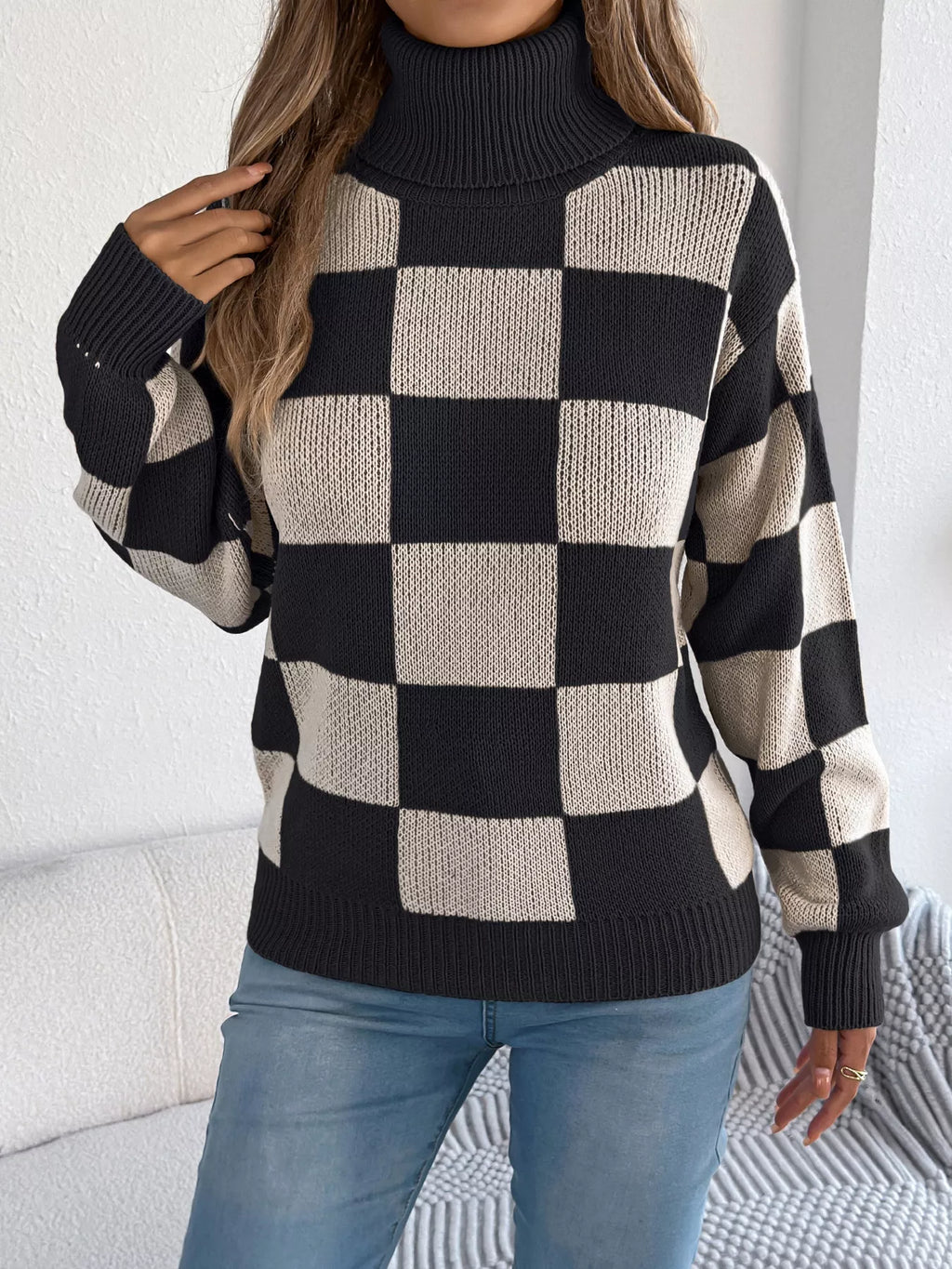 Checkered Turtleneck Long Sleeve Sweater (9)