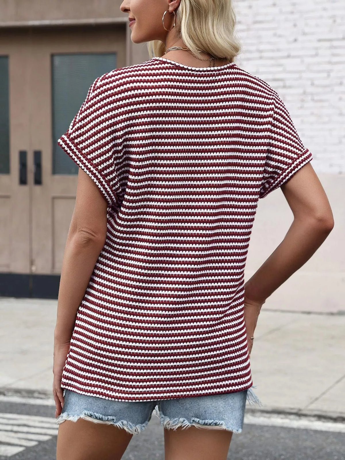Striped V-neck Relaxed Fit T-shirt (13)