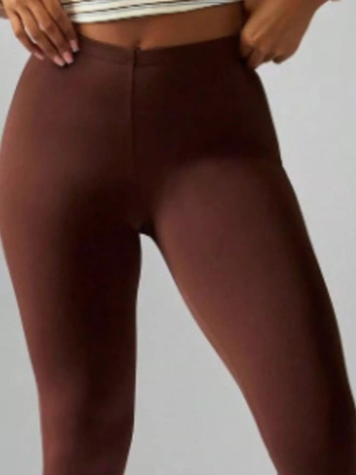 High-waisted Active Capri Leggings (16)