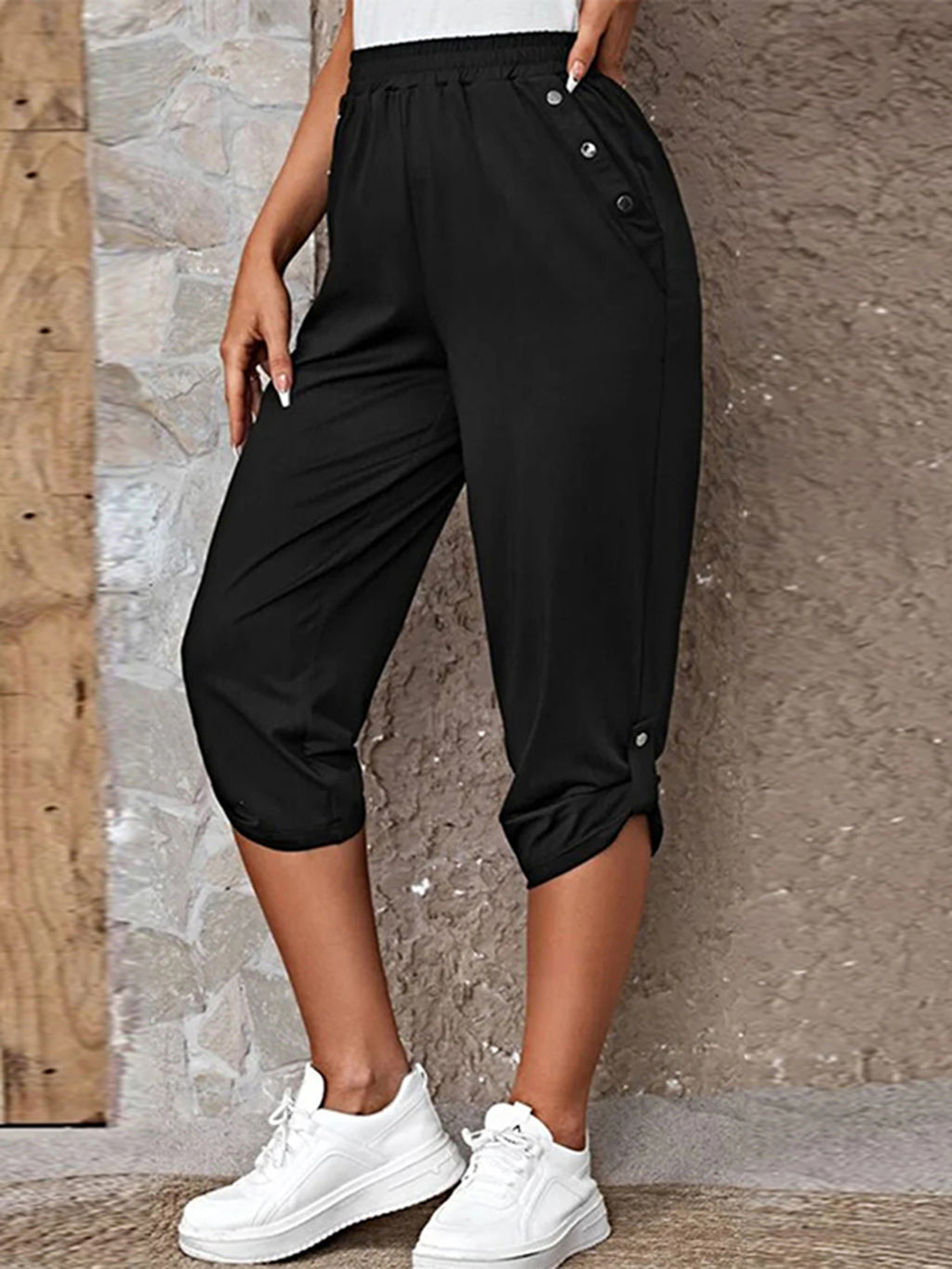 Full Size Roll-tab Capris Pants (5)