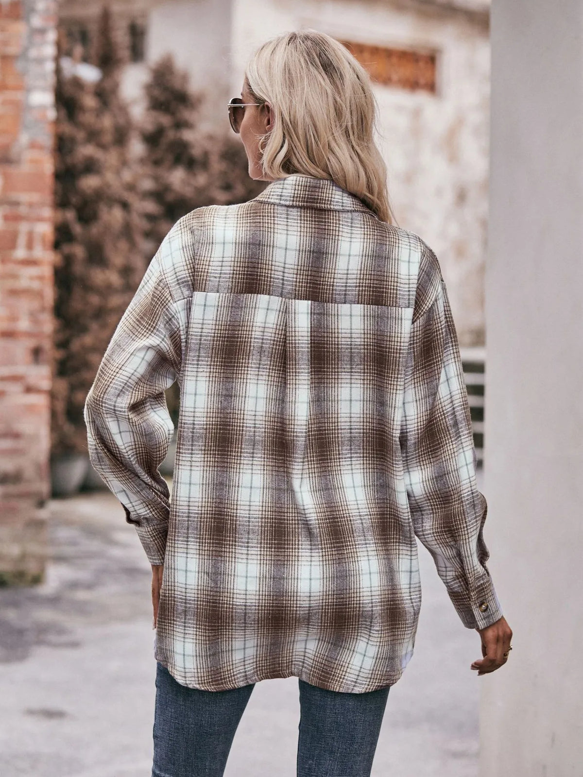 Plaid Button-down Long Sleeve Shirt (19)